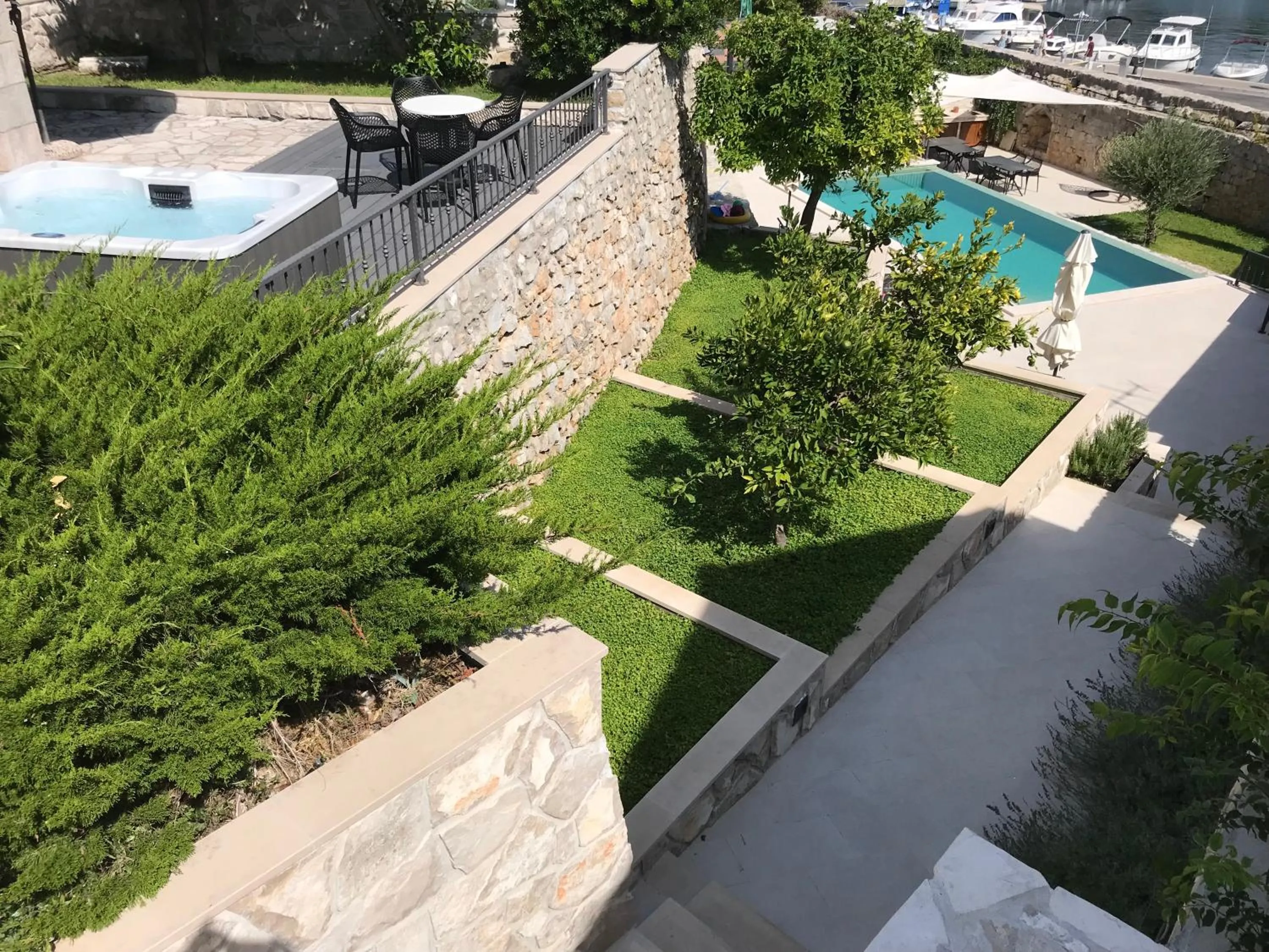 Garden view in Apartments Kralj Ana