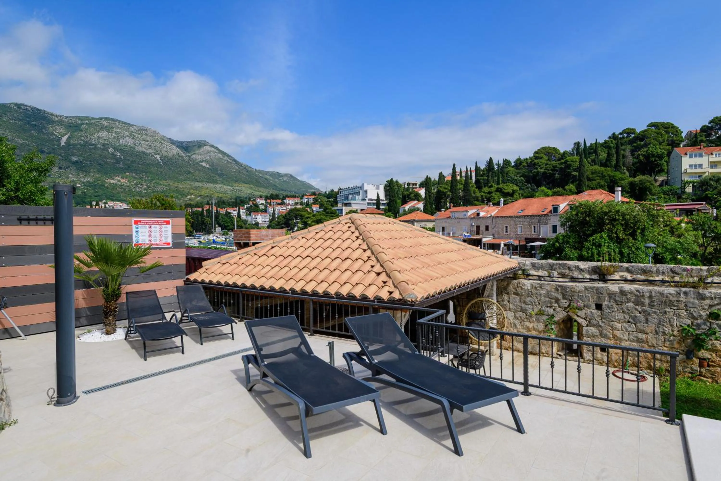 Apartments Kralj Ana
