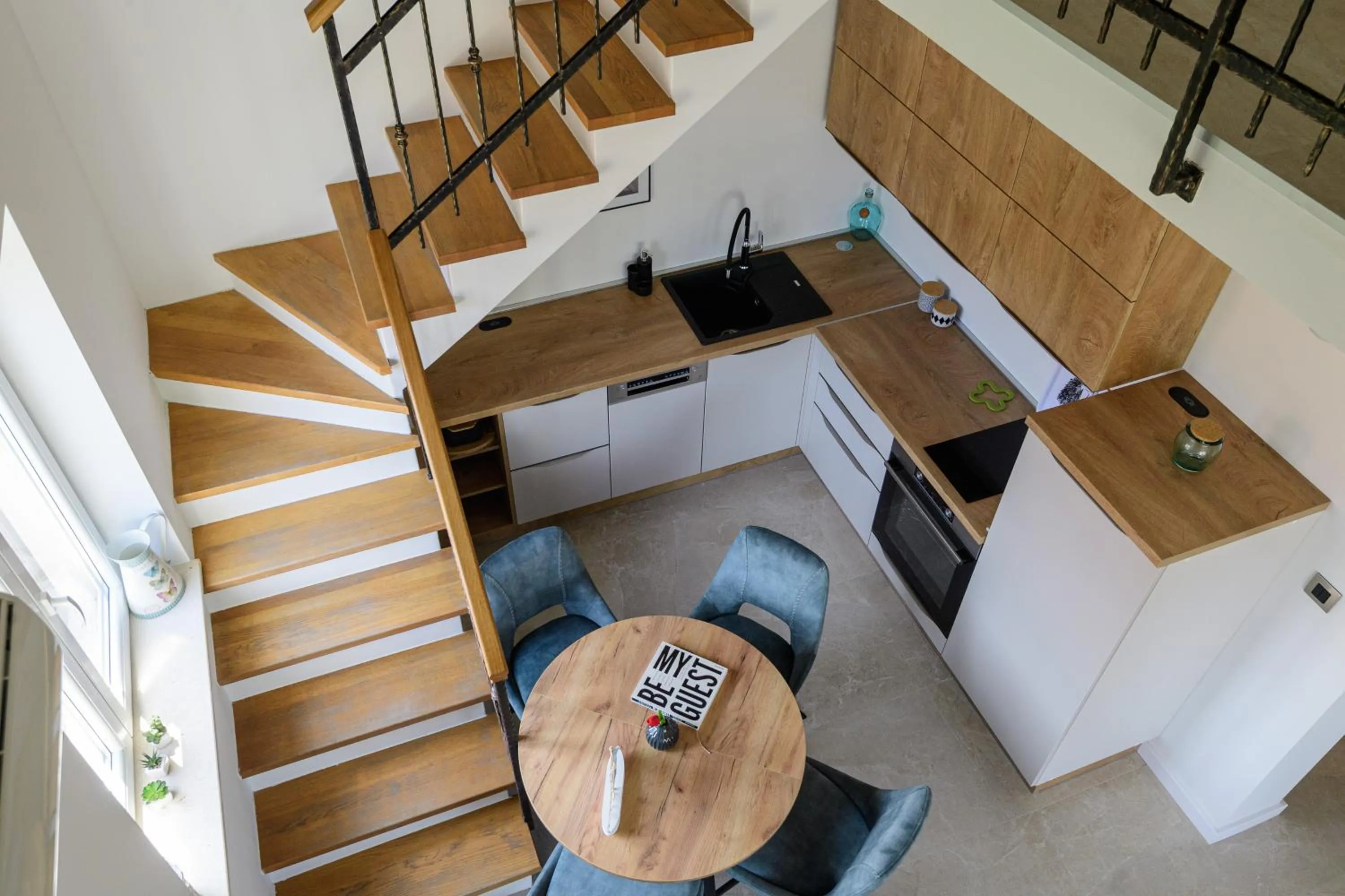 Apartments Kralj Ana