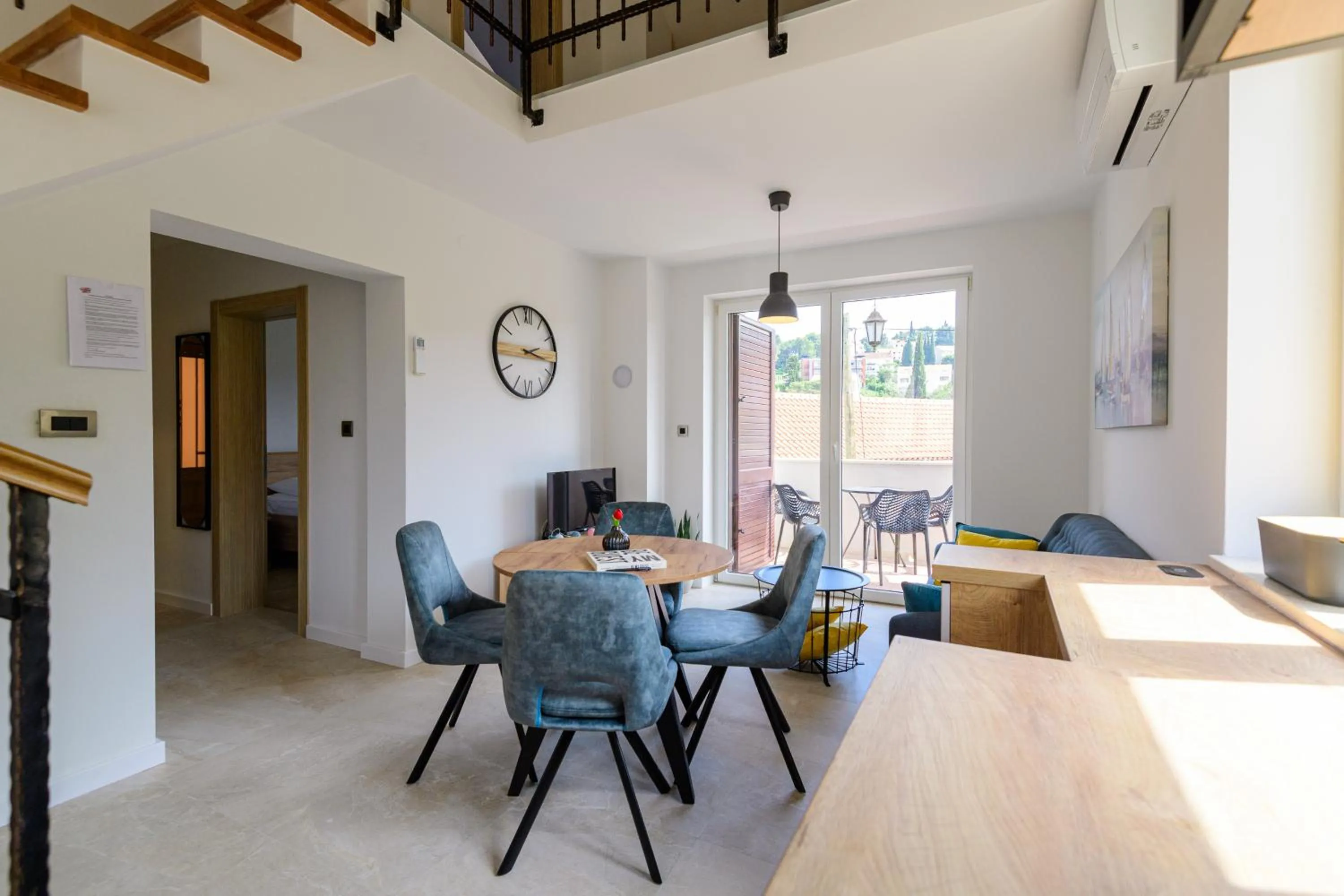 Apartments Kralj Ana