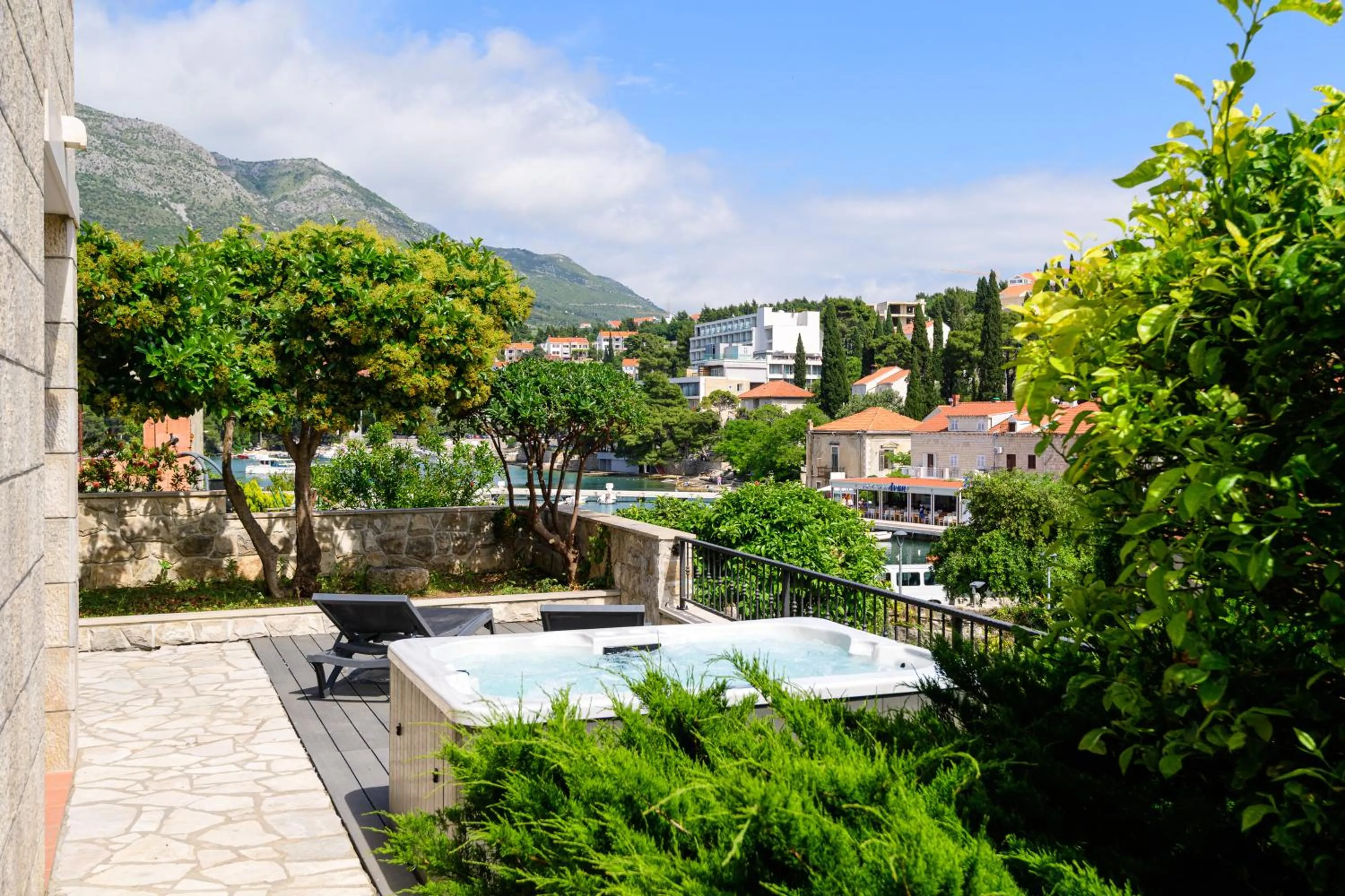 Apartments Kralj Ana