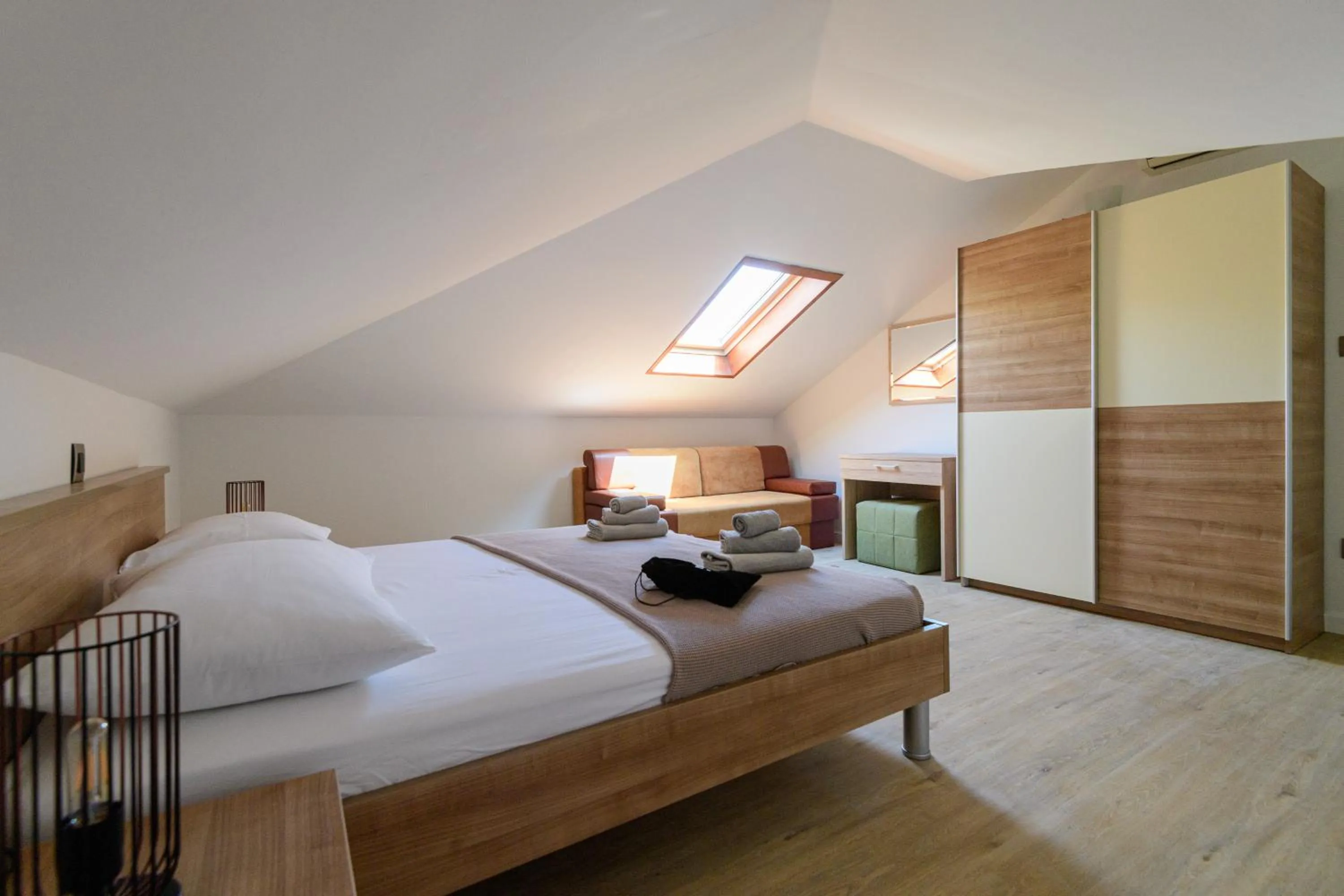 Bed in Apartments Kralj Ana