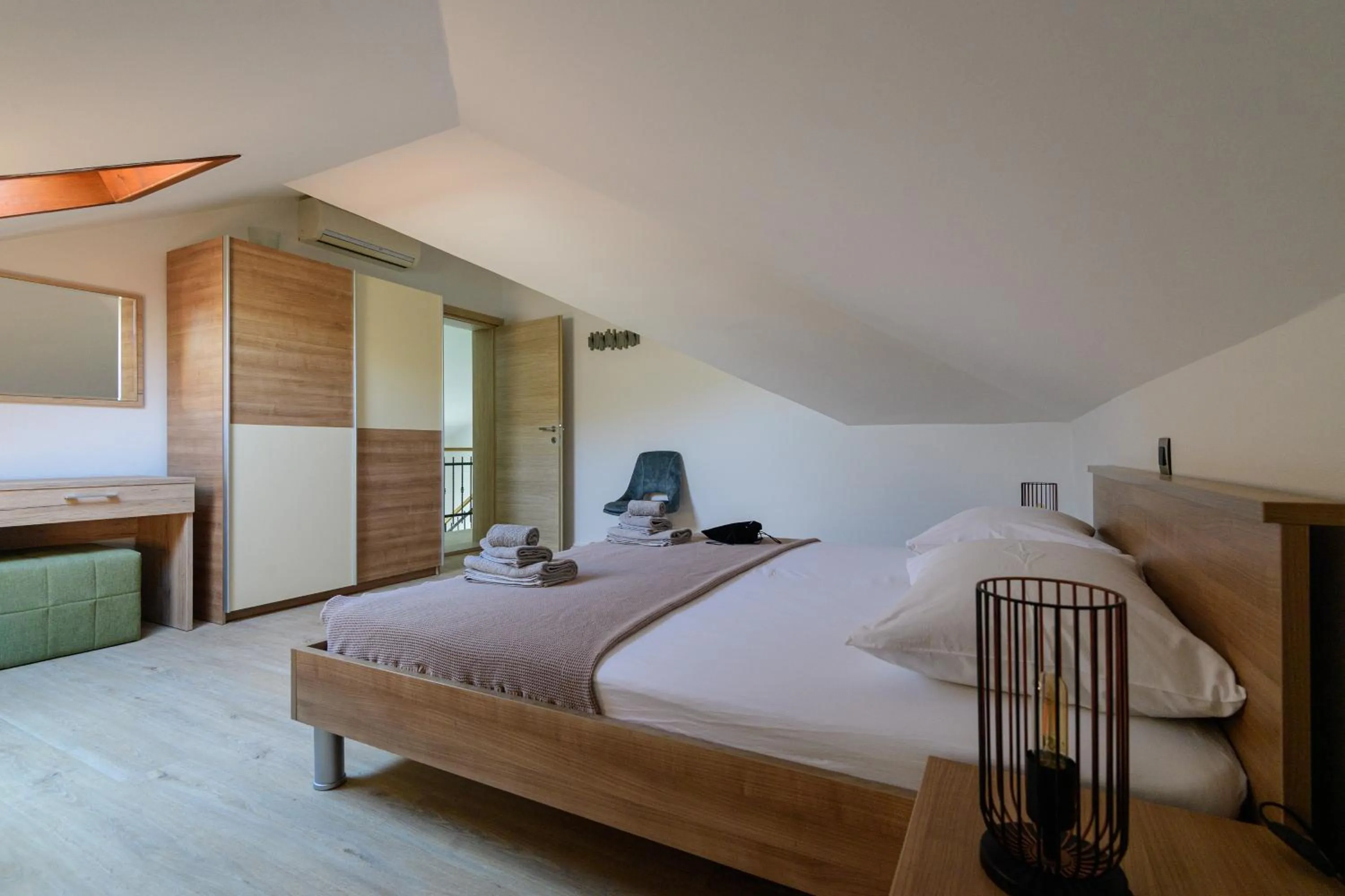 Bed in Apartments Kralj Ana