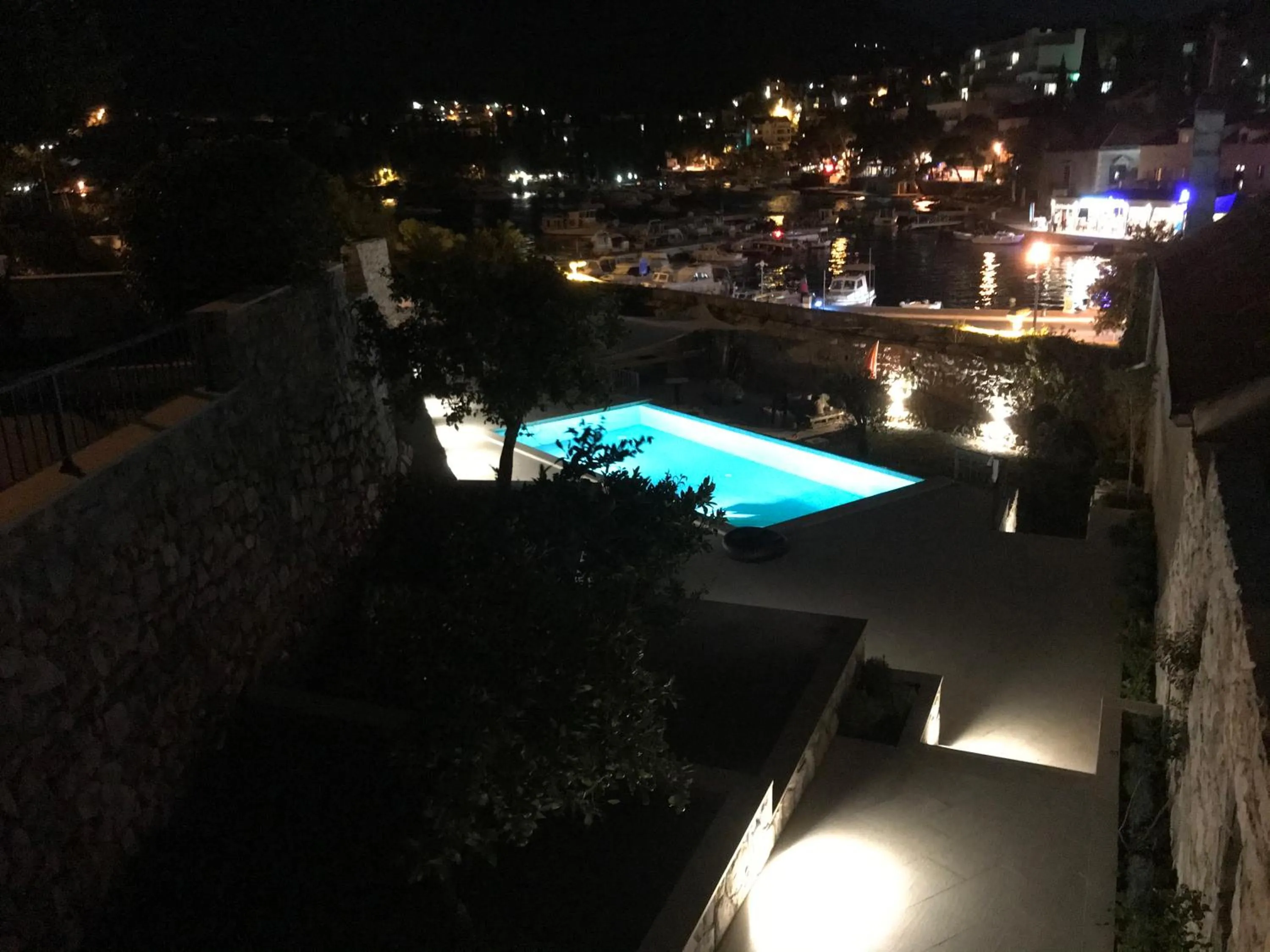 Pool view in Apartments Kralj Ana