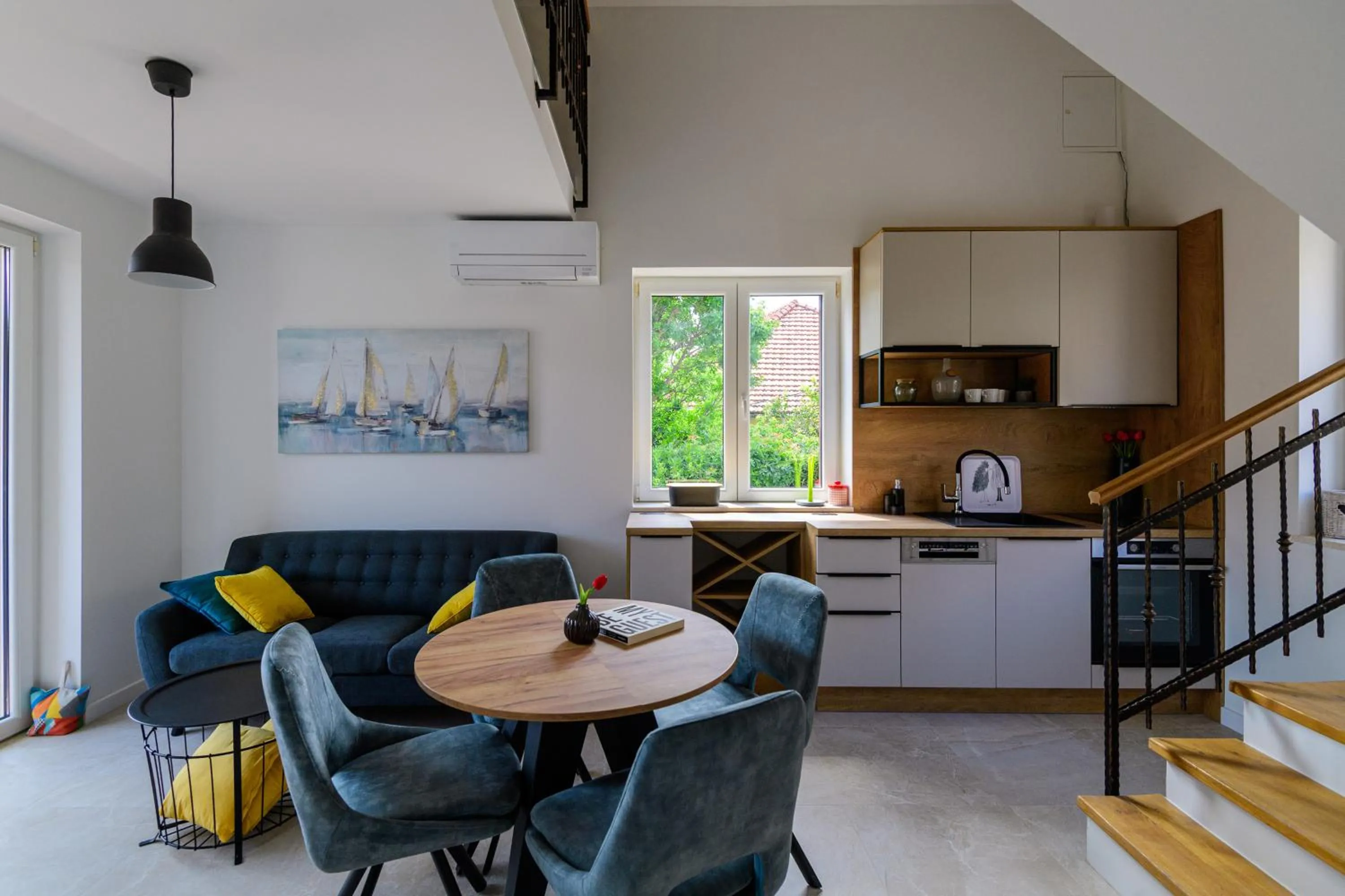 Apartments Kralj Ana