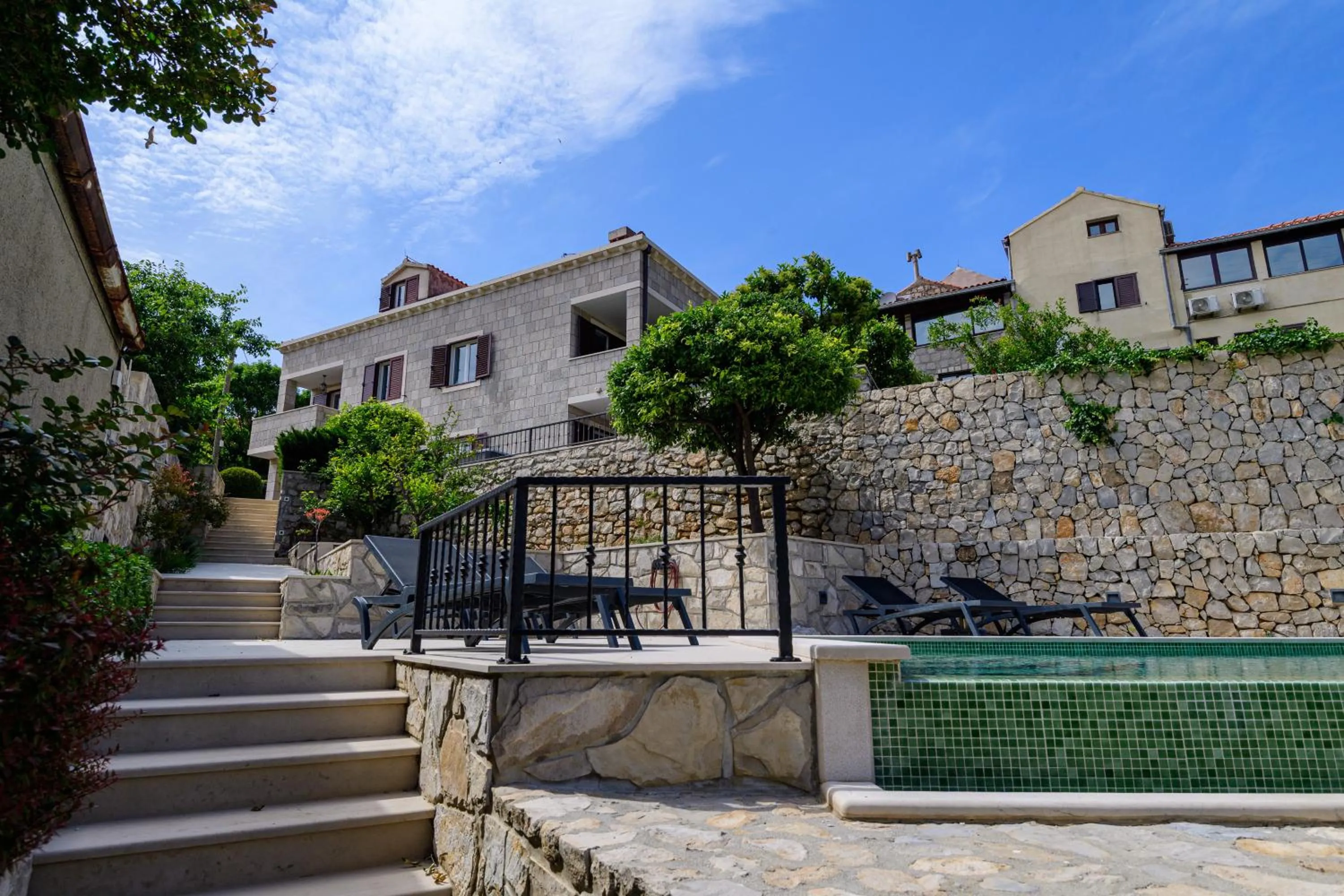 Apartments Kralj Ana