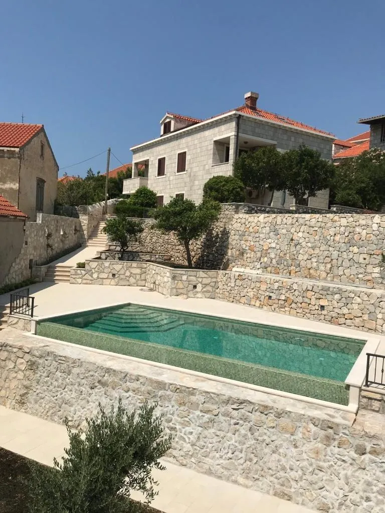 Pool view in Apartments Kralj Ana