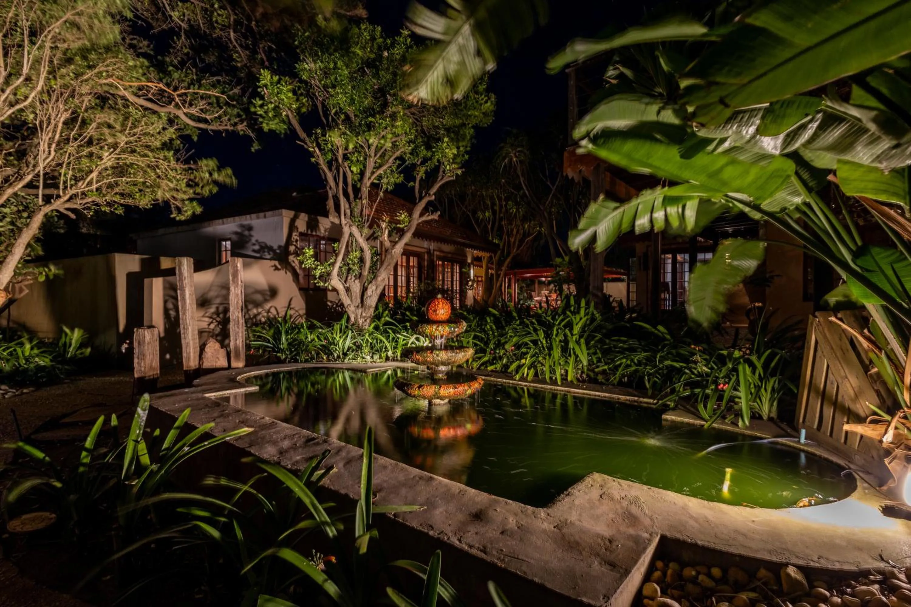 Spring in Singa Lodge - Lion Roars Hotels & Lodges