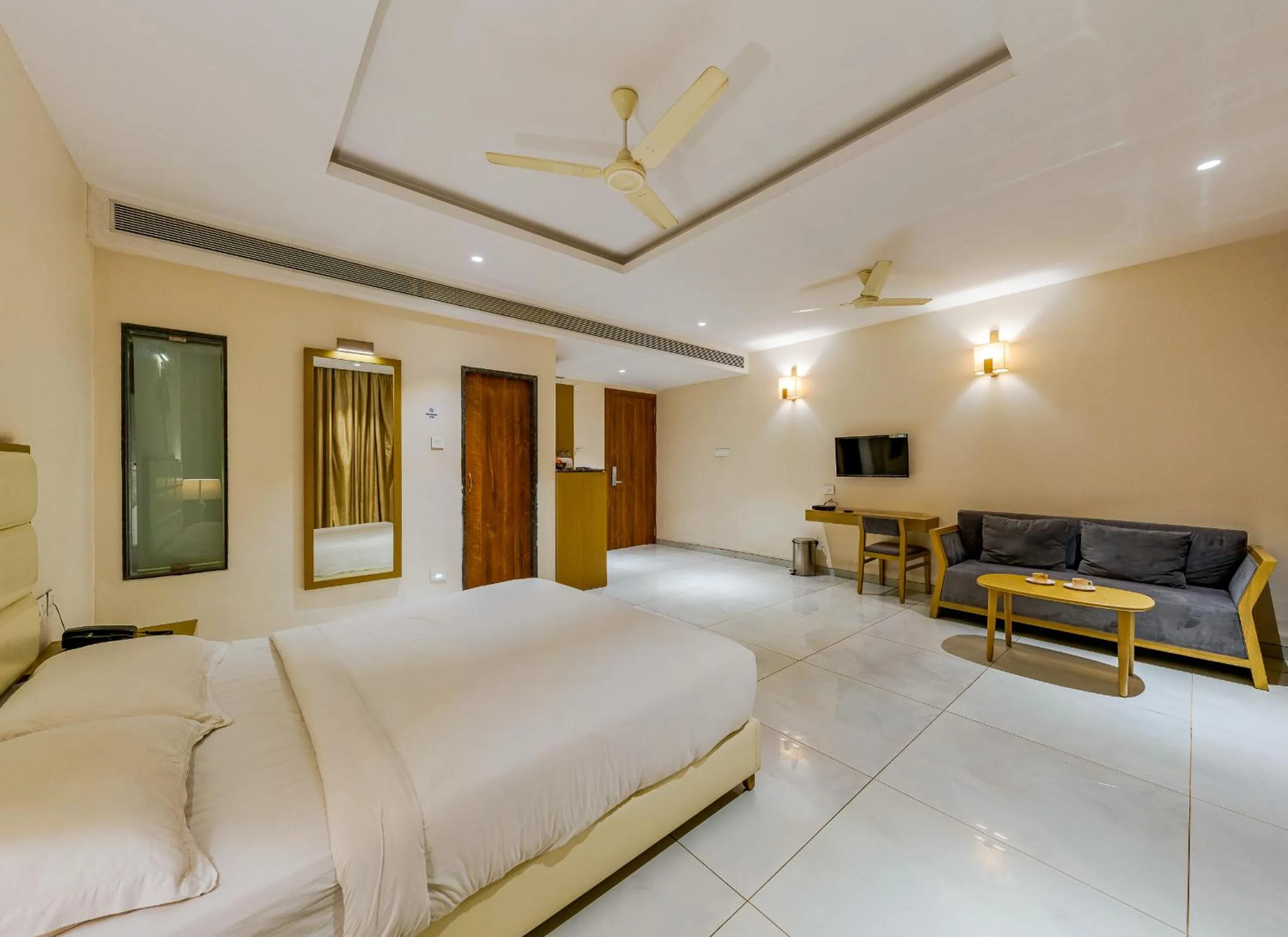 Bed in Hotel Sapphire Premium Hotel & Suite