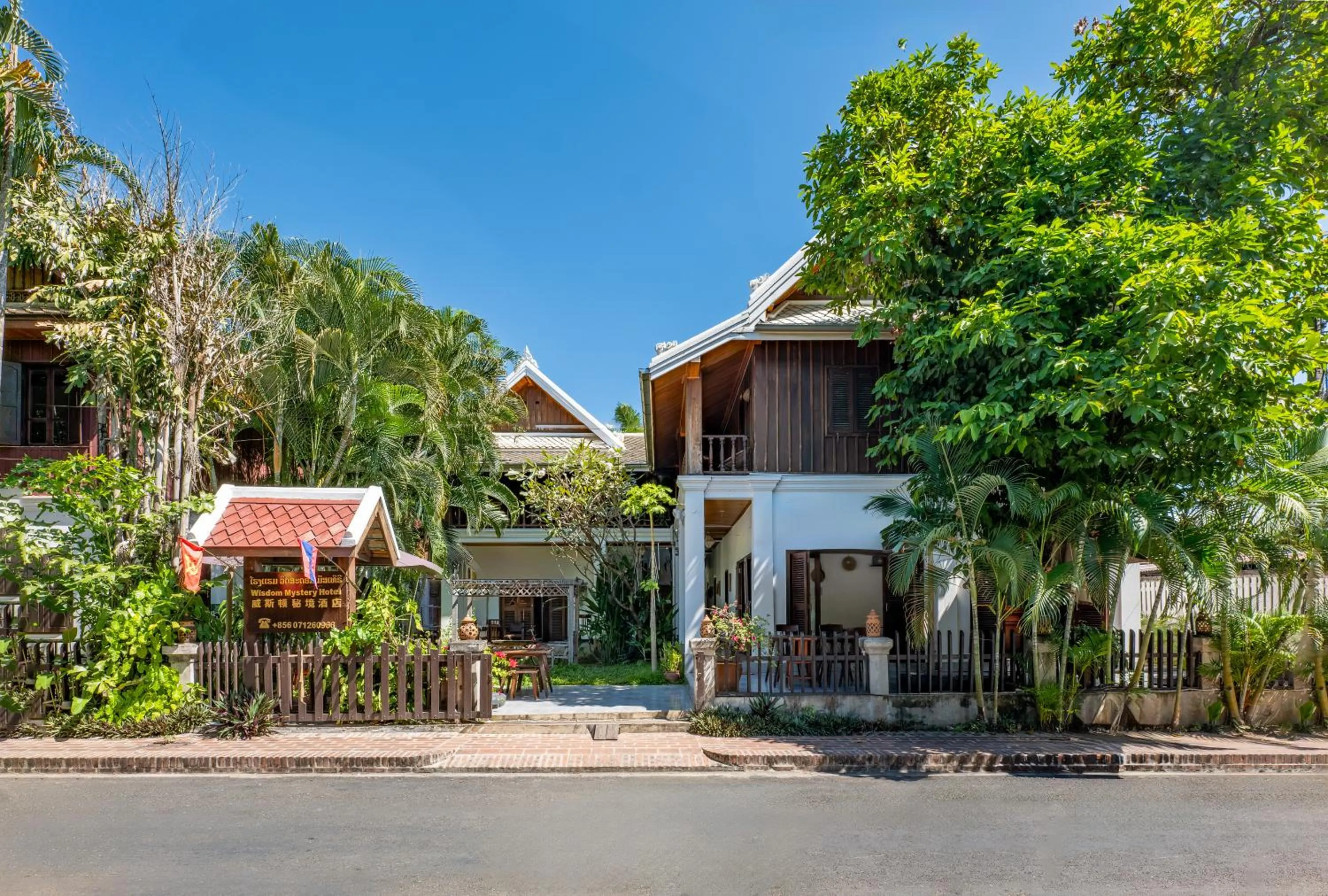 wisdom mystery Hotel