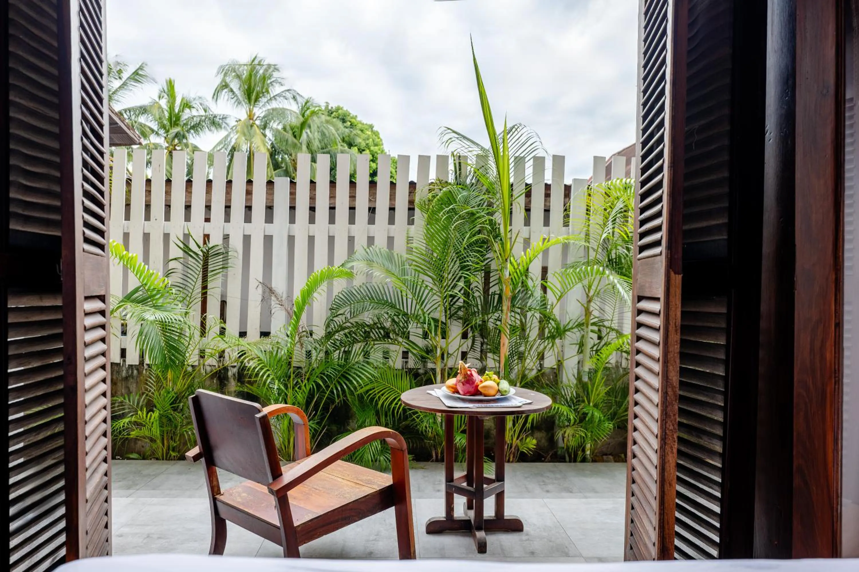 wisdom mystery Hotel