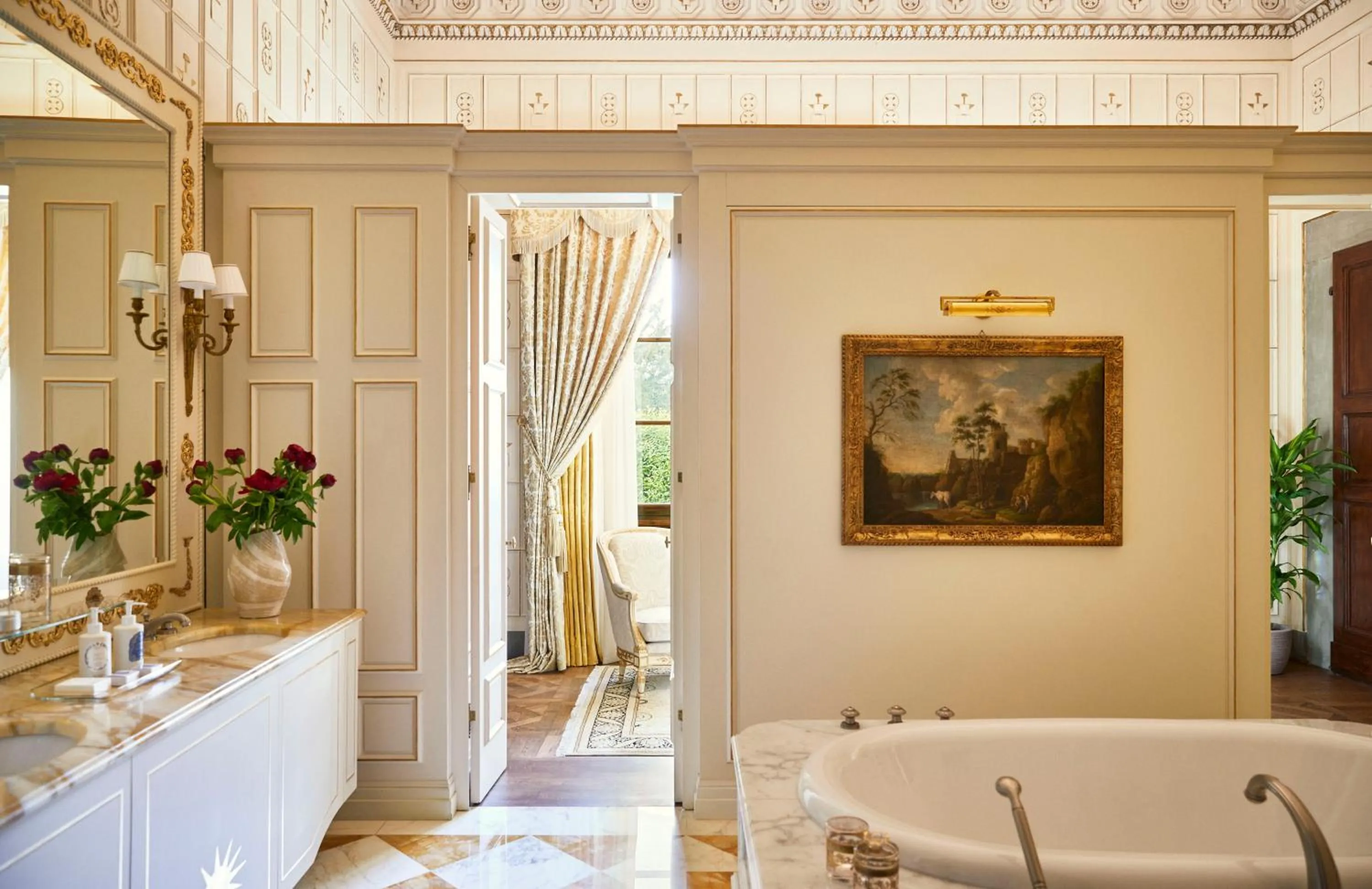 Bathroom in Four Seasons Hotel Firenze