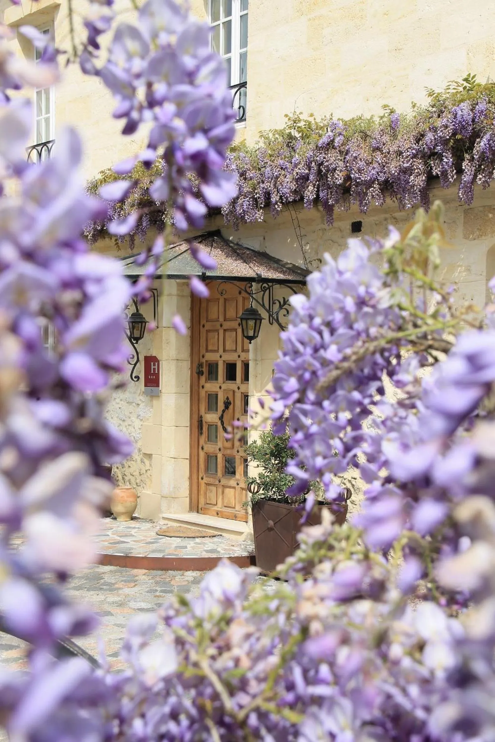 Facade/entrance in Domaine de Larchey