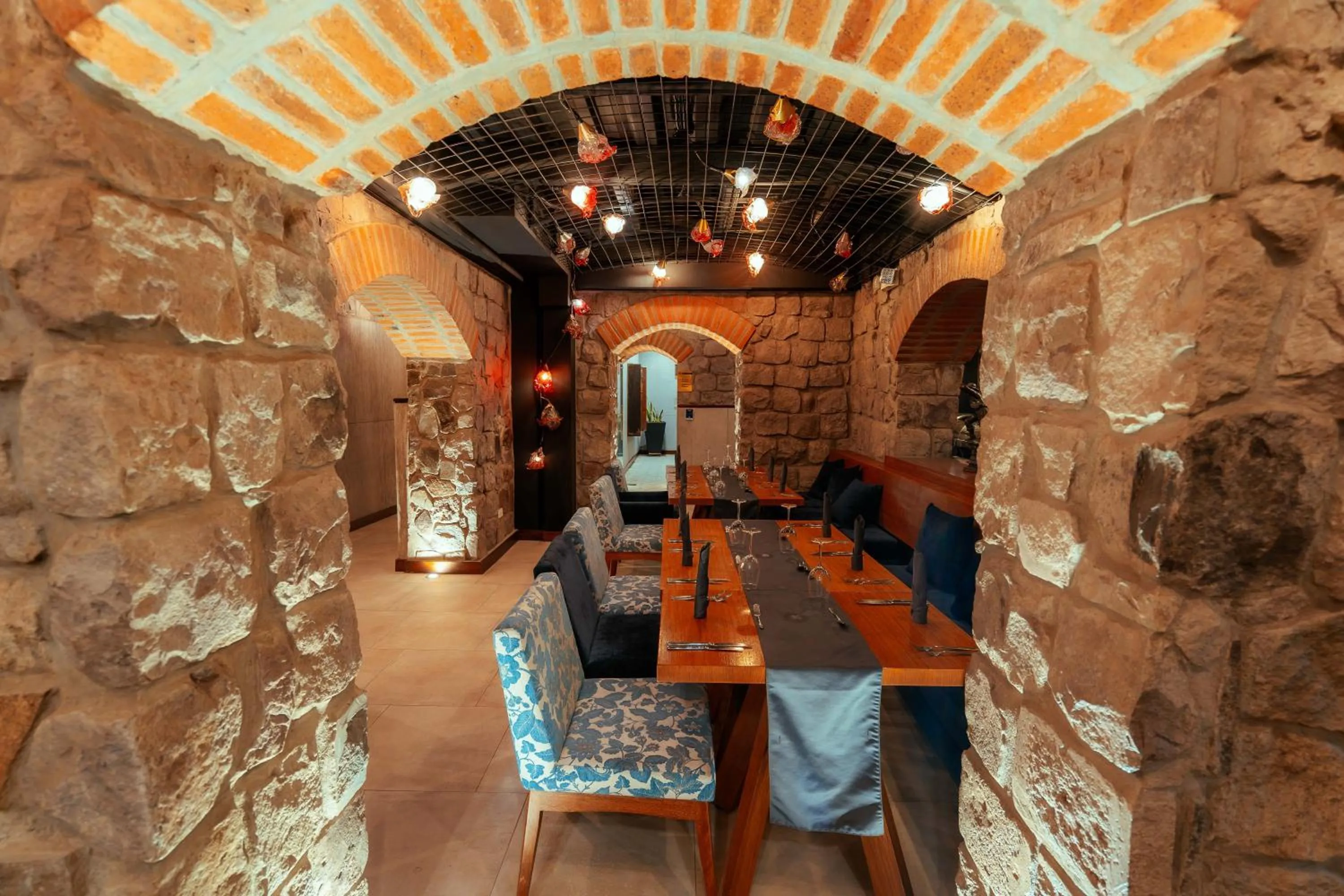 Restaurant/places to eat in Hotel Otavalo by Art Hotels