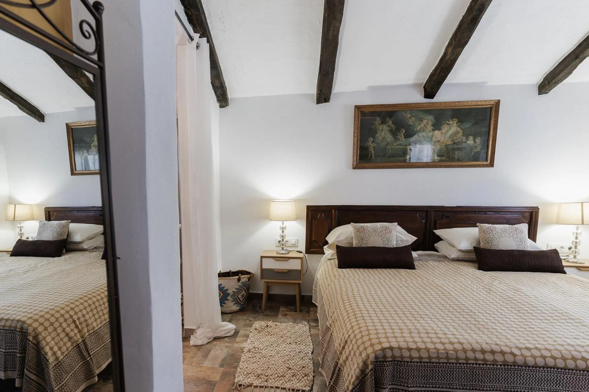 Photo of the whole room in Boutique Hotel Rancho Los Lobos