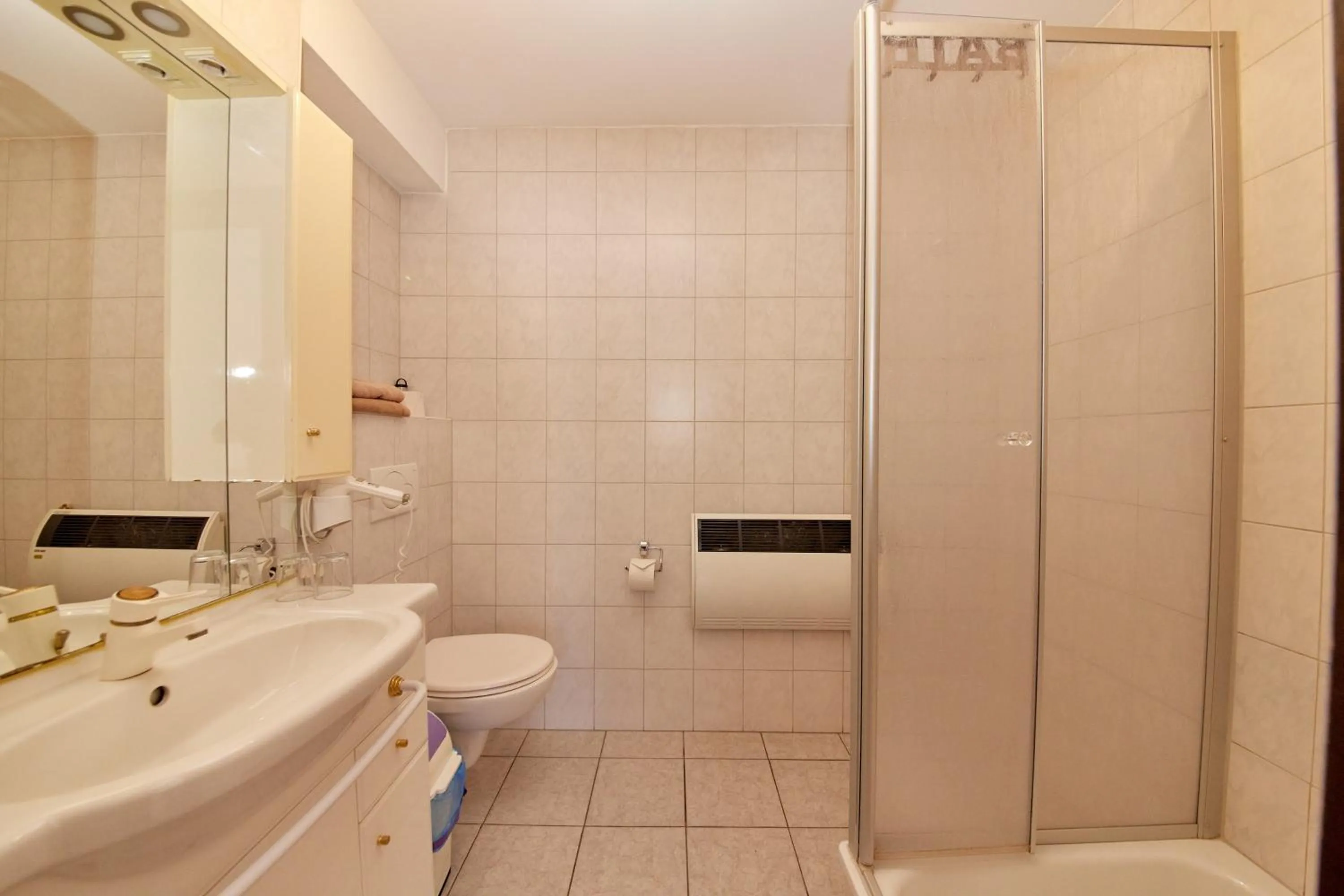 Bathroom in Cafe Rosi