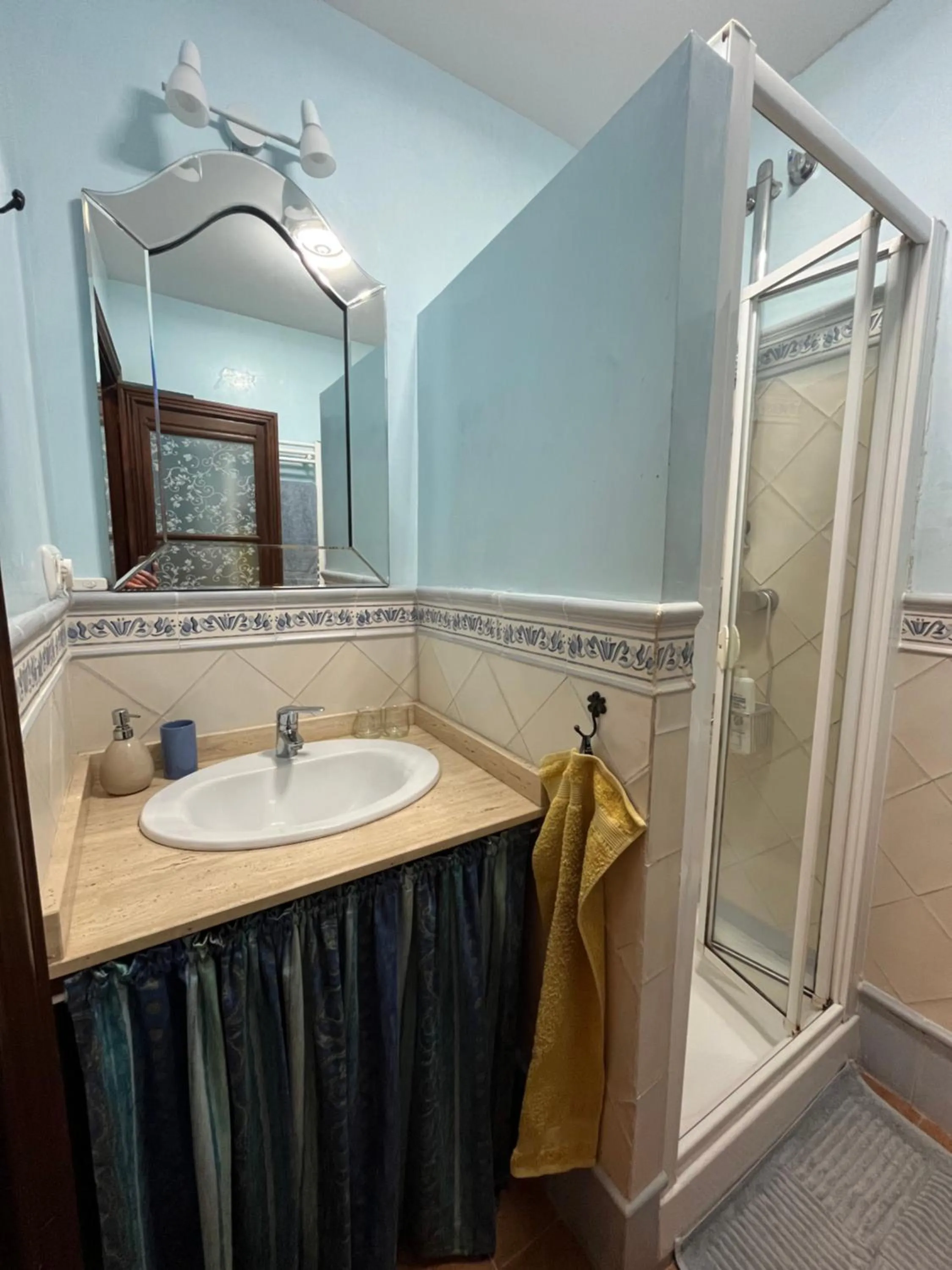 Bathroom in La Escondida Ronda, B&B