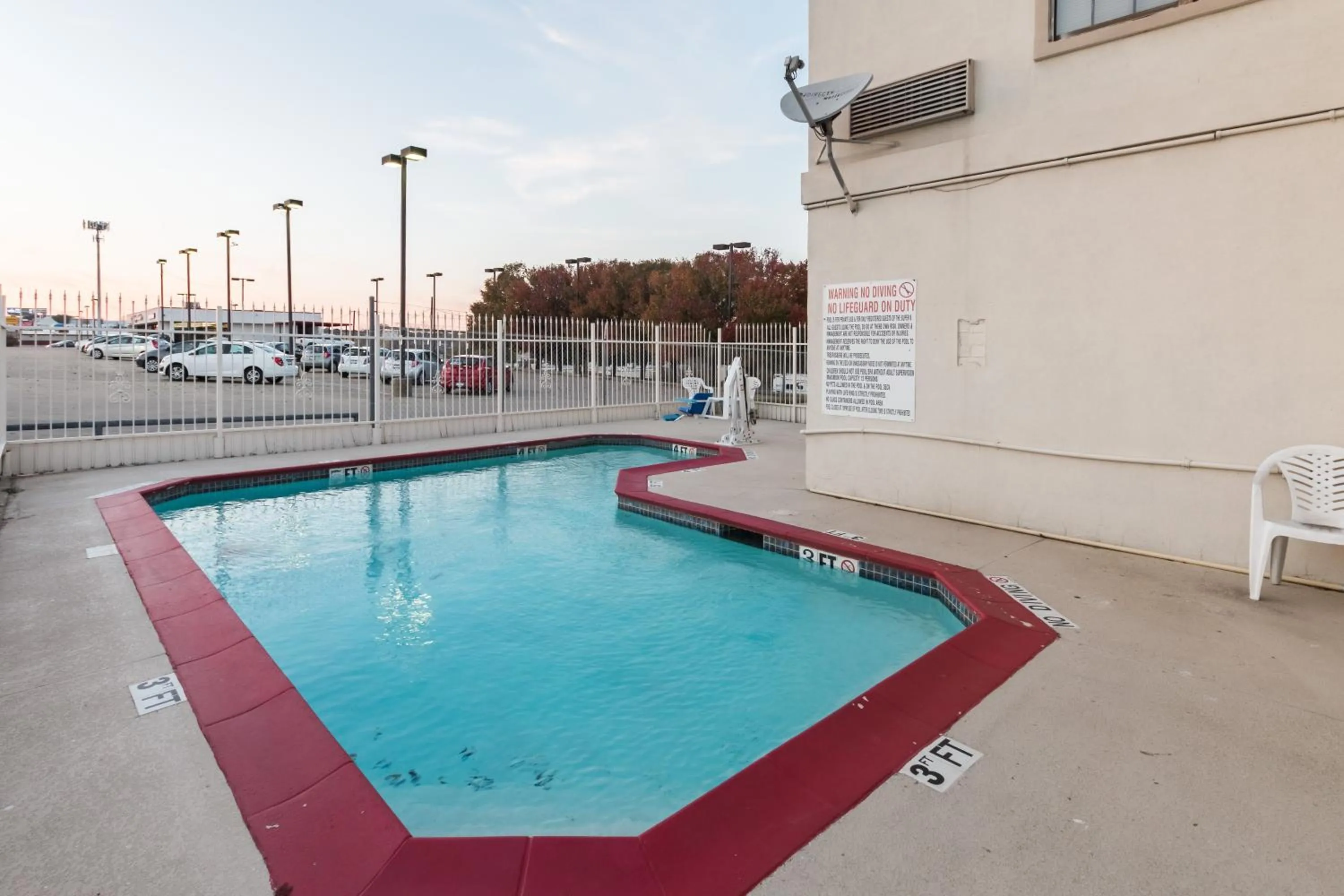 Swimming pool in Motel 6-Fort Worth, TX - White Settlement
