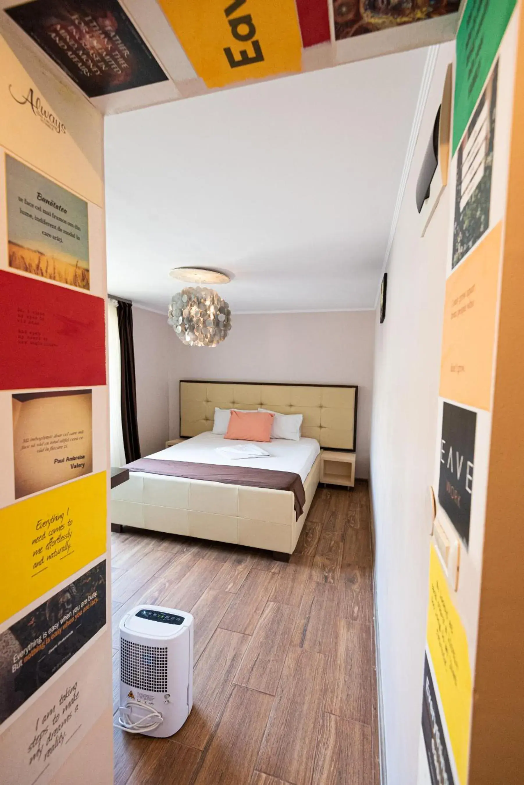 iVAVev IS US ByTheSea EforieSud iVAVev IS US ByTheSea EforieSud