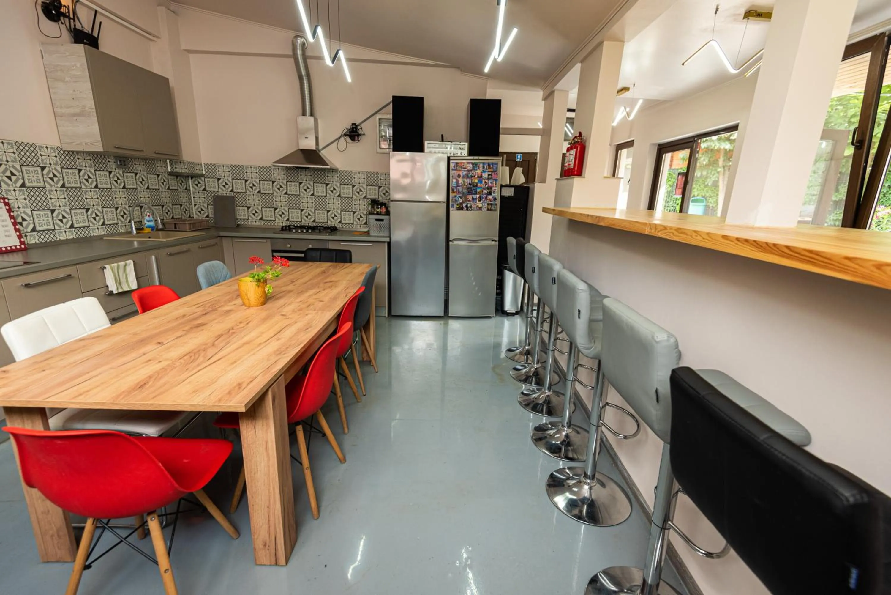 iVAVev IS US ByTheSea EforieSud