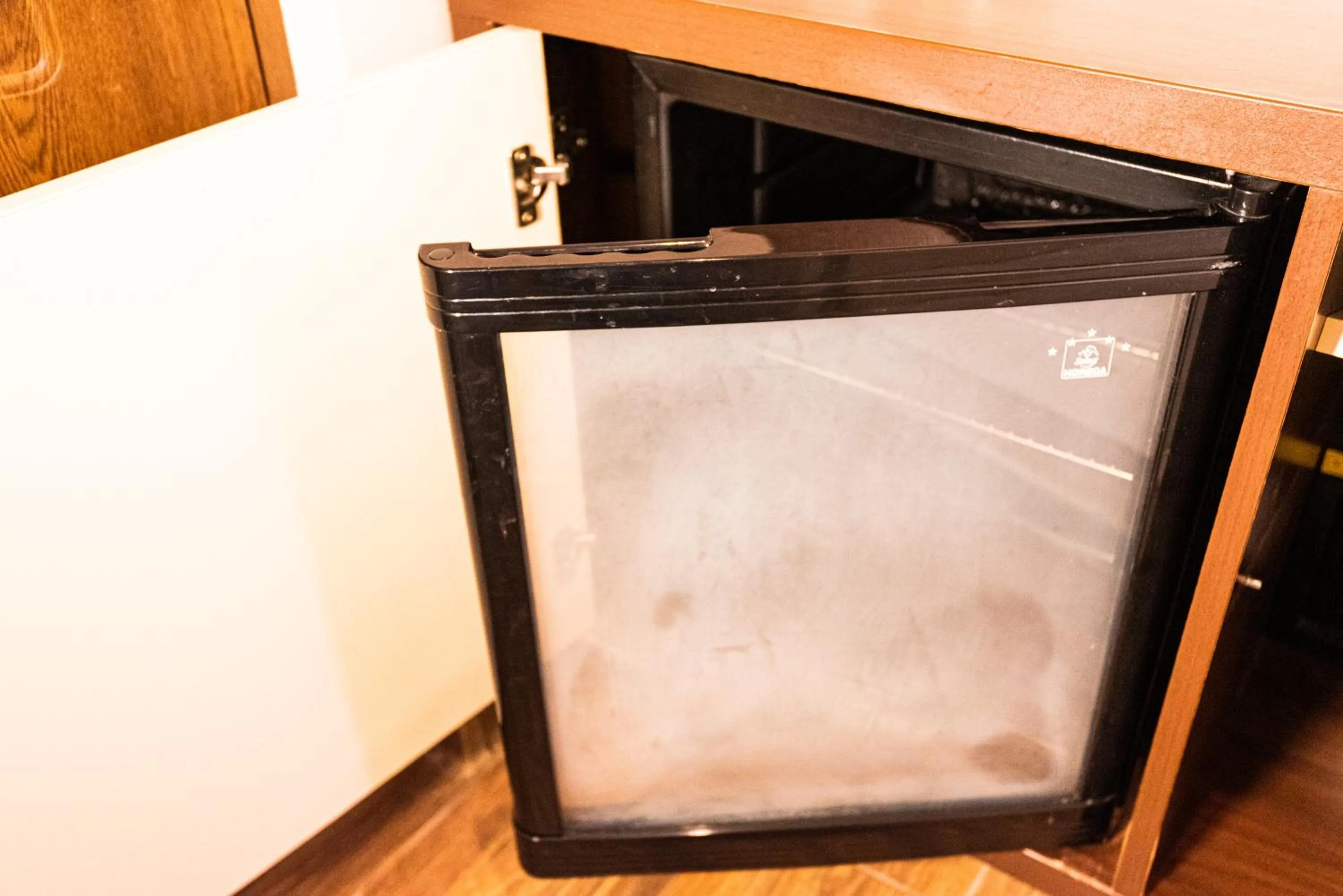 iVAVev IS US ByTheSea EforieSud