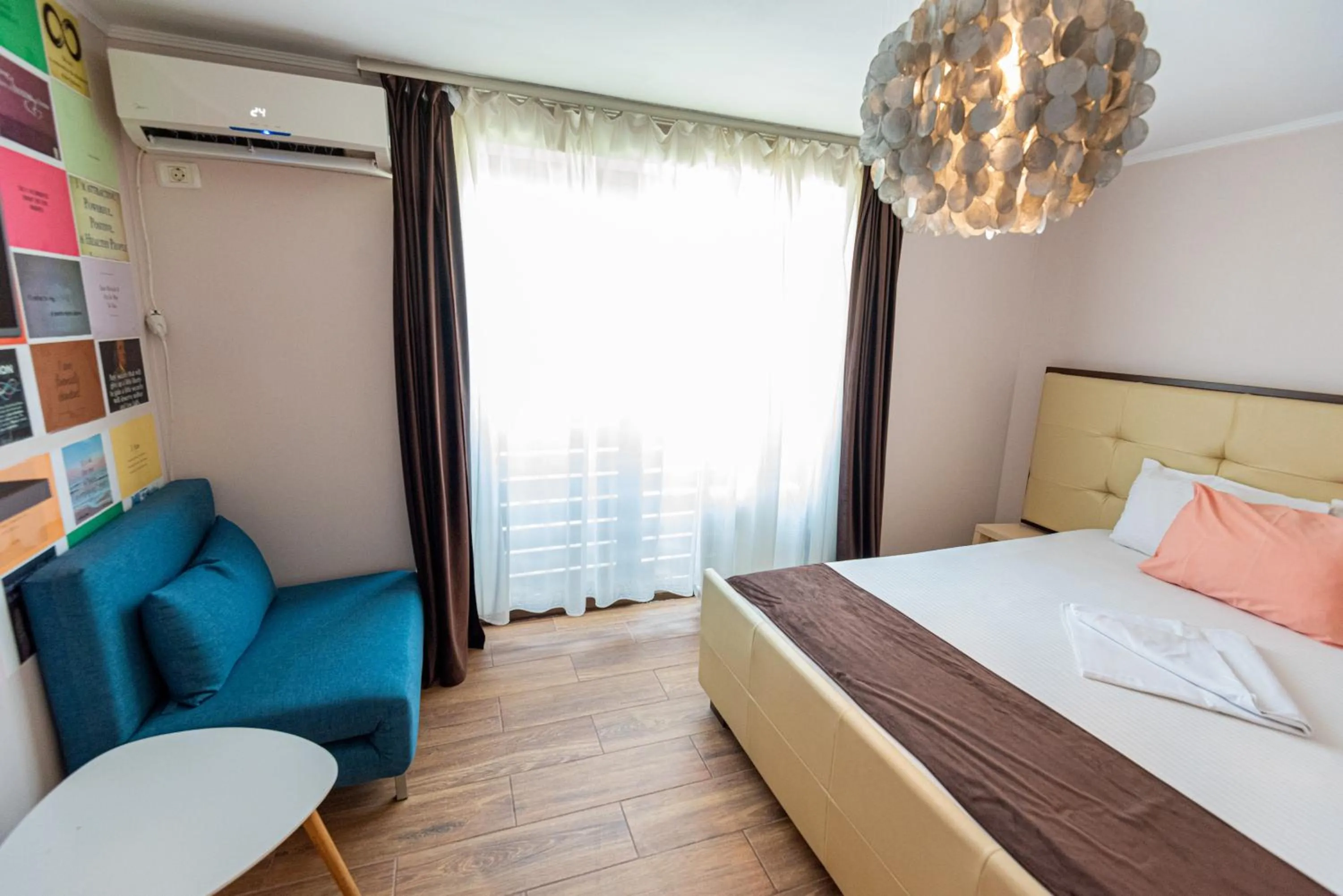 Bed in iVAVev IS US ByTheSea EforieSud