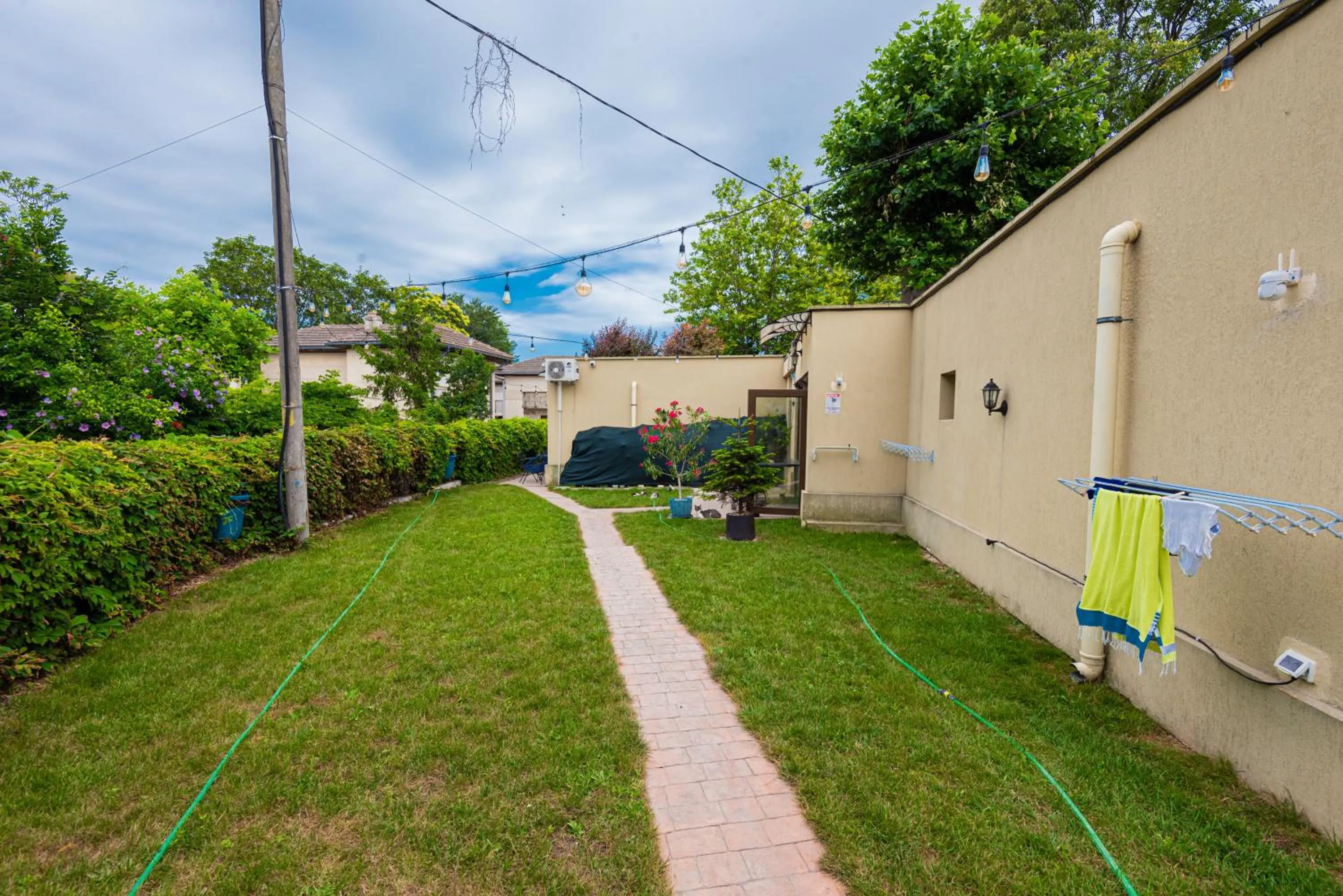 iVAVev IS US ByTheSea EforieSud