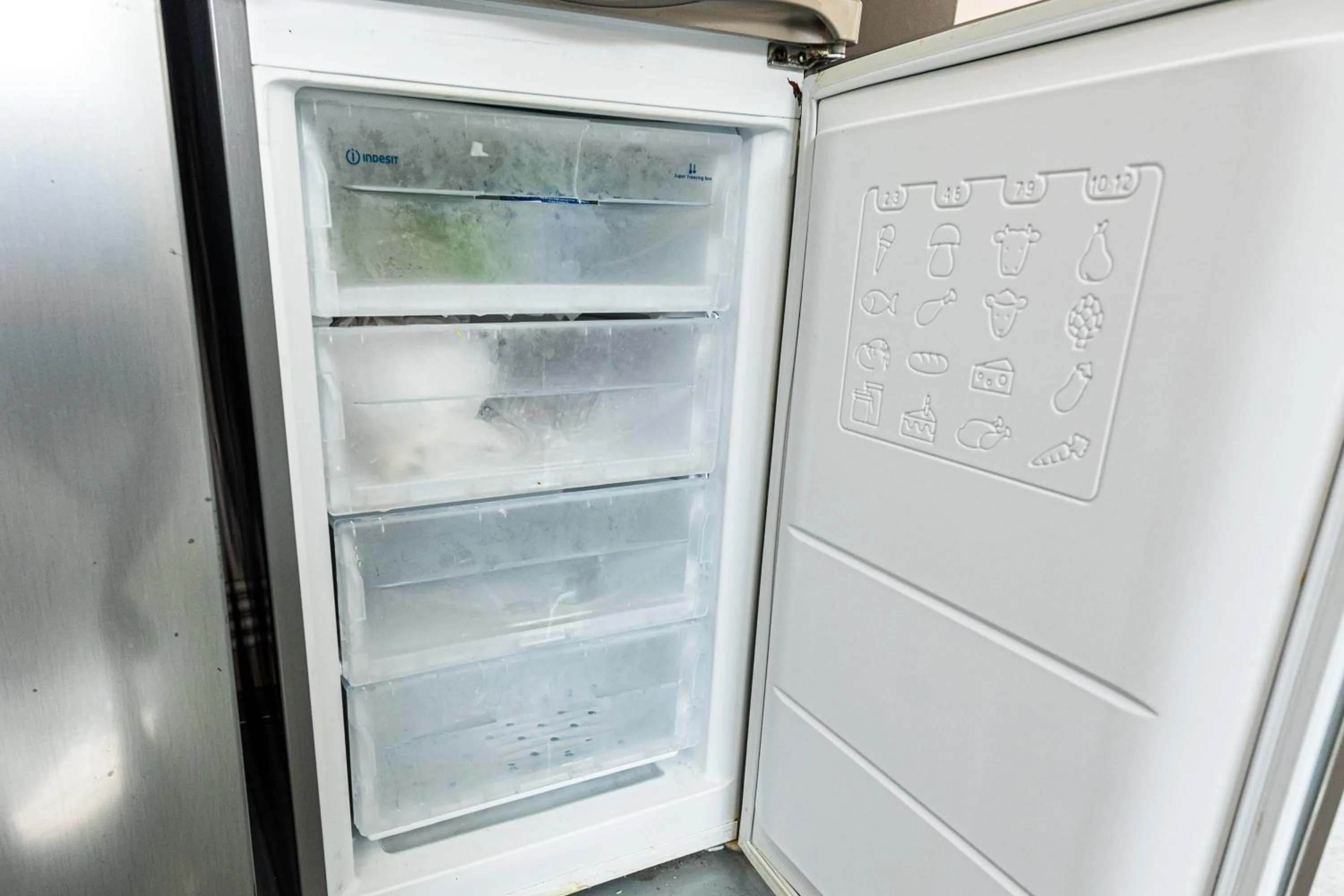 iVAVev IS US ByTheSea EforieSud