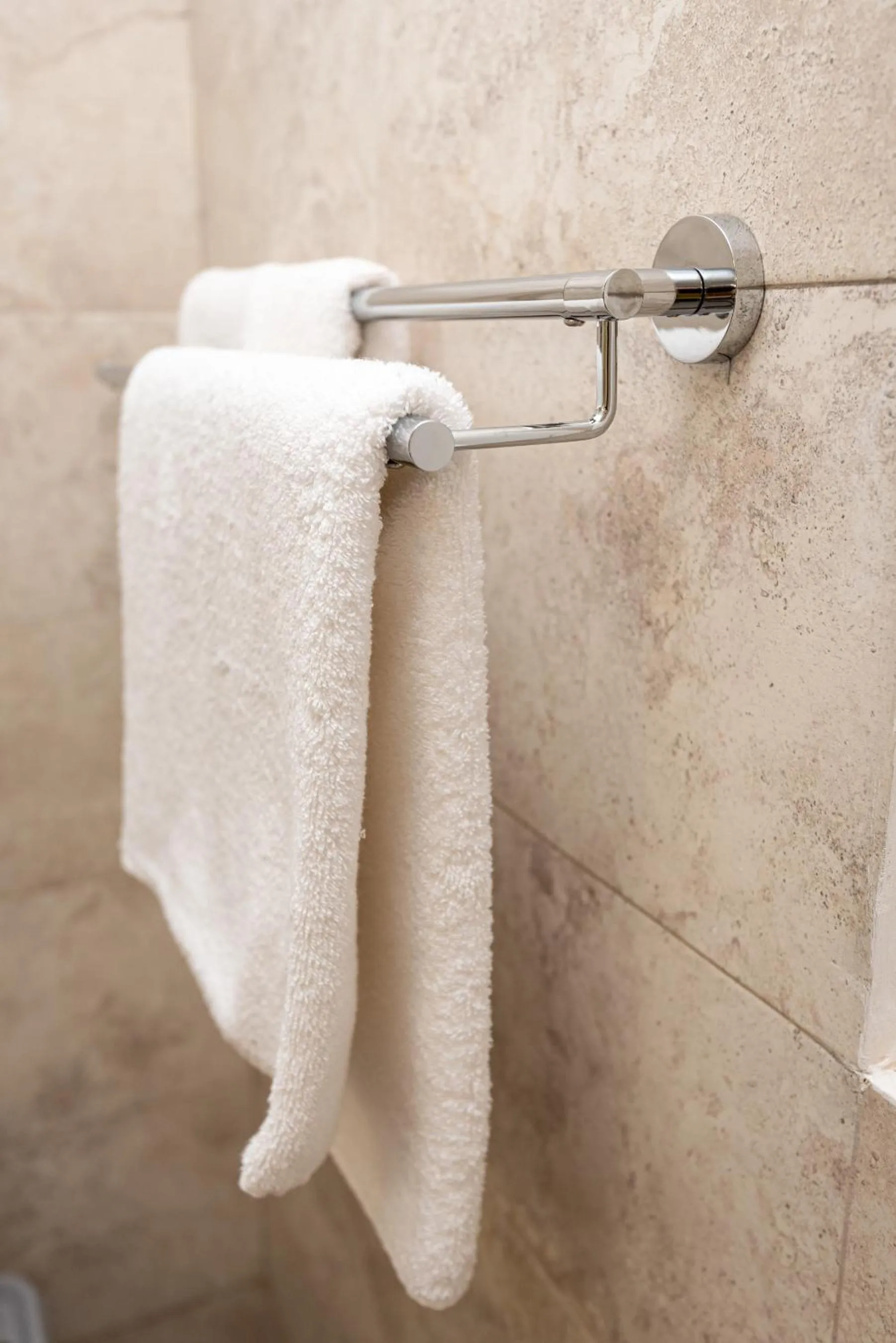 iVAVev IS US ByTheSea EforieSud