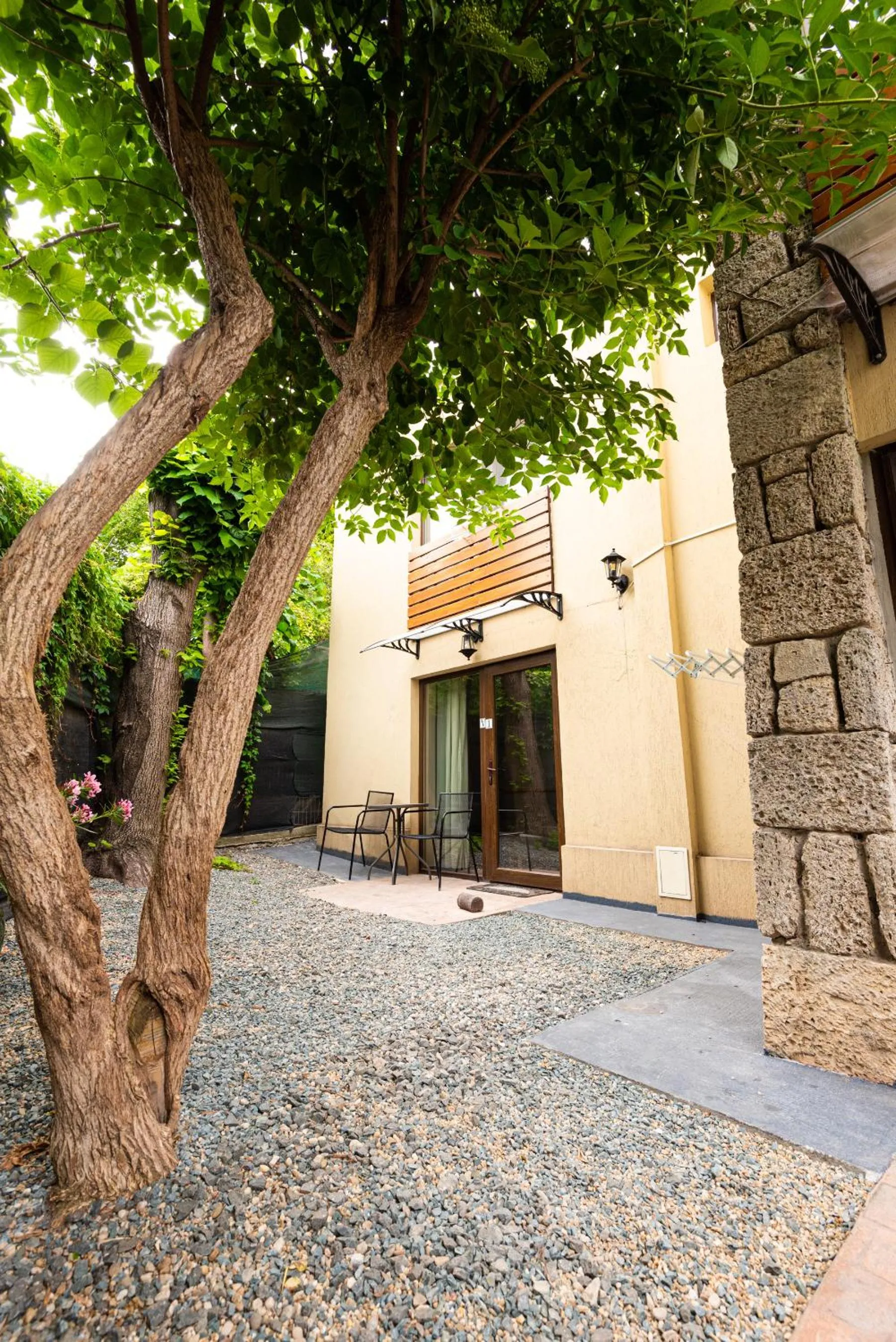 iVAVev IS US ByTheSea EforieSud