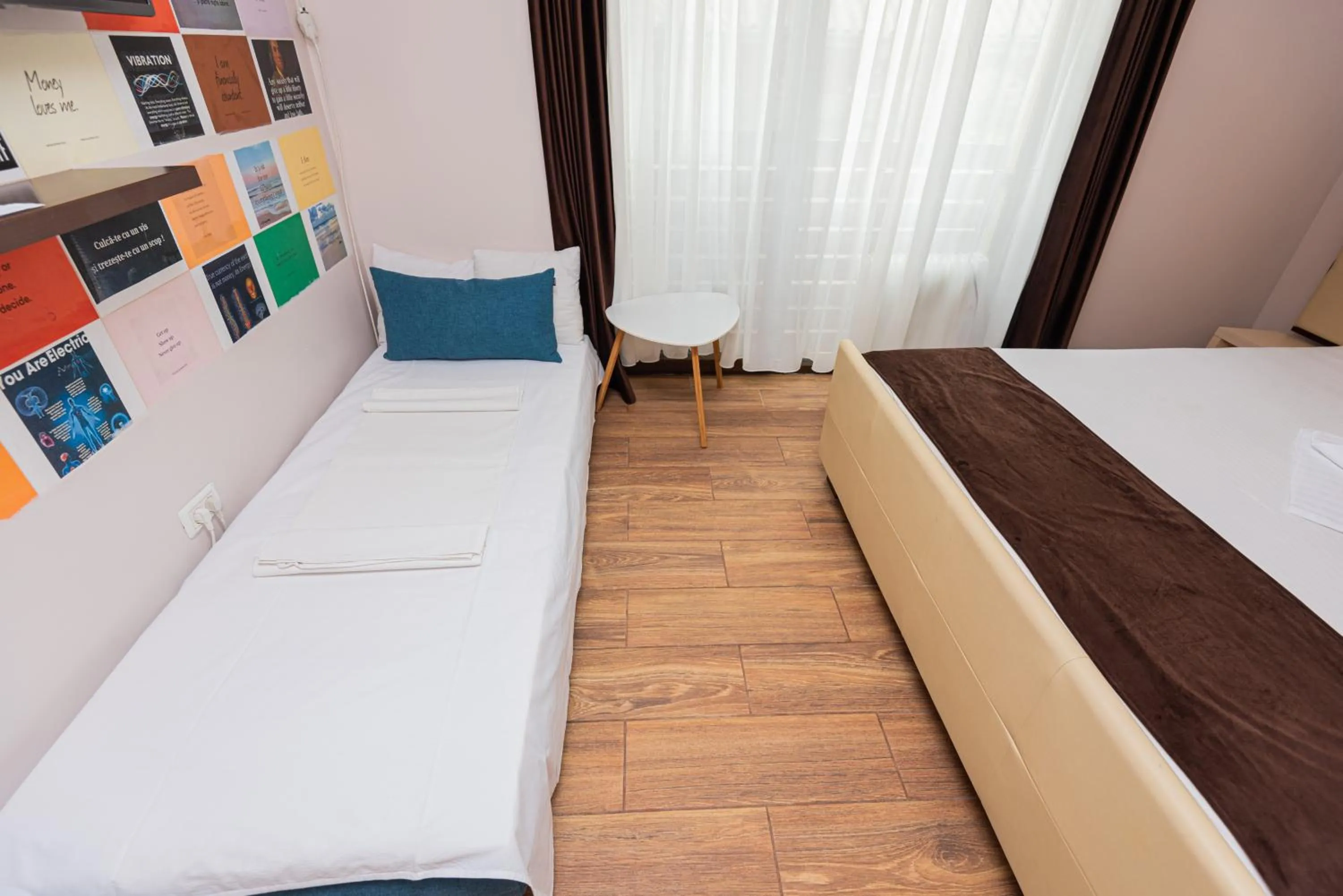 Bed in iVAVev IS US ByTheSea EforieSud