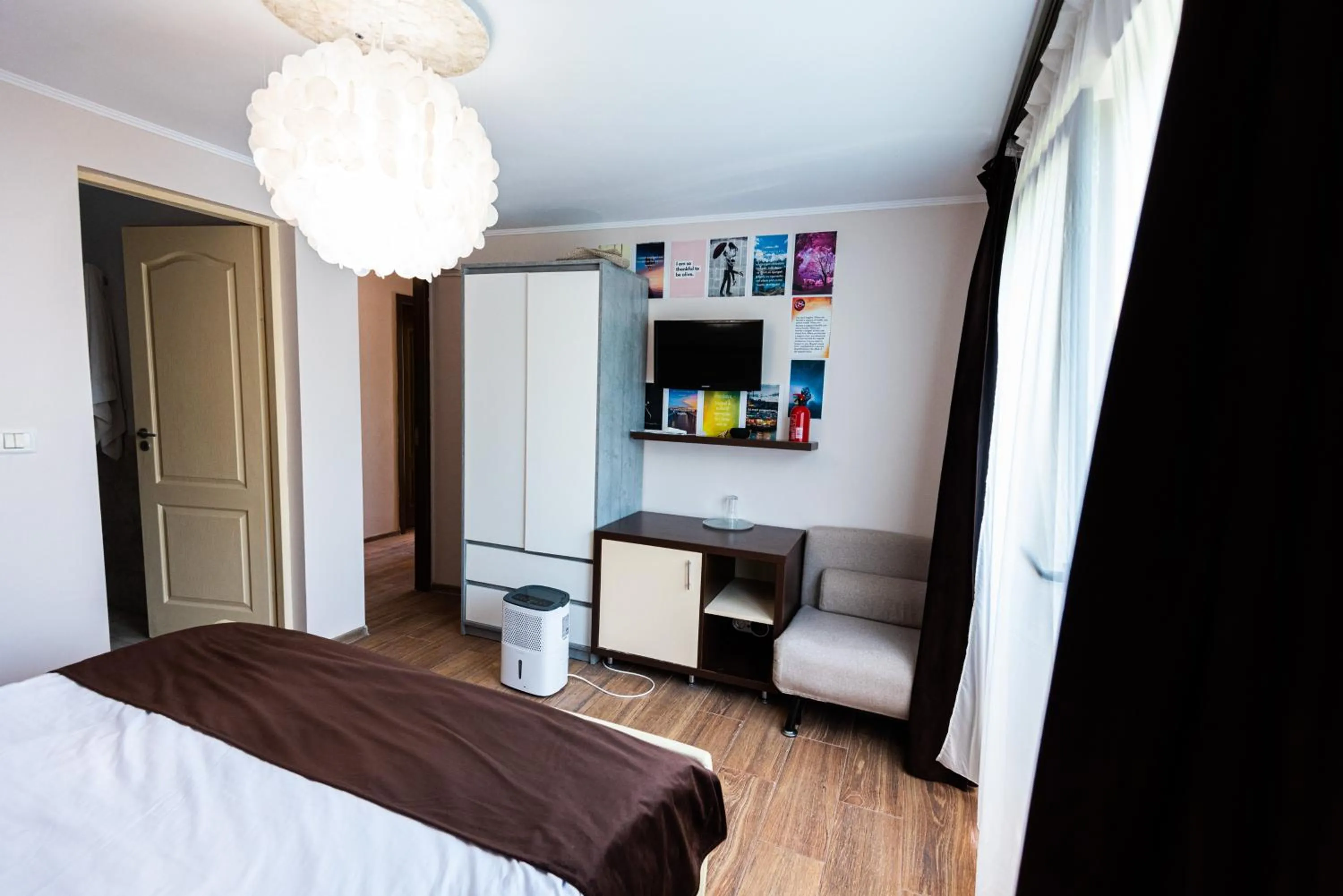 Bed in iVAVev IS US ByTheSea EforieSud