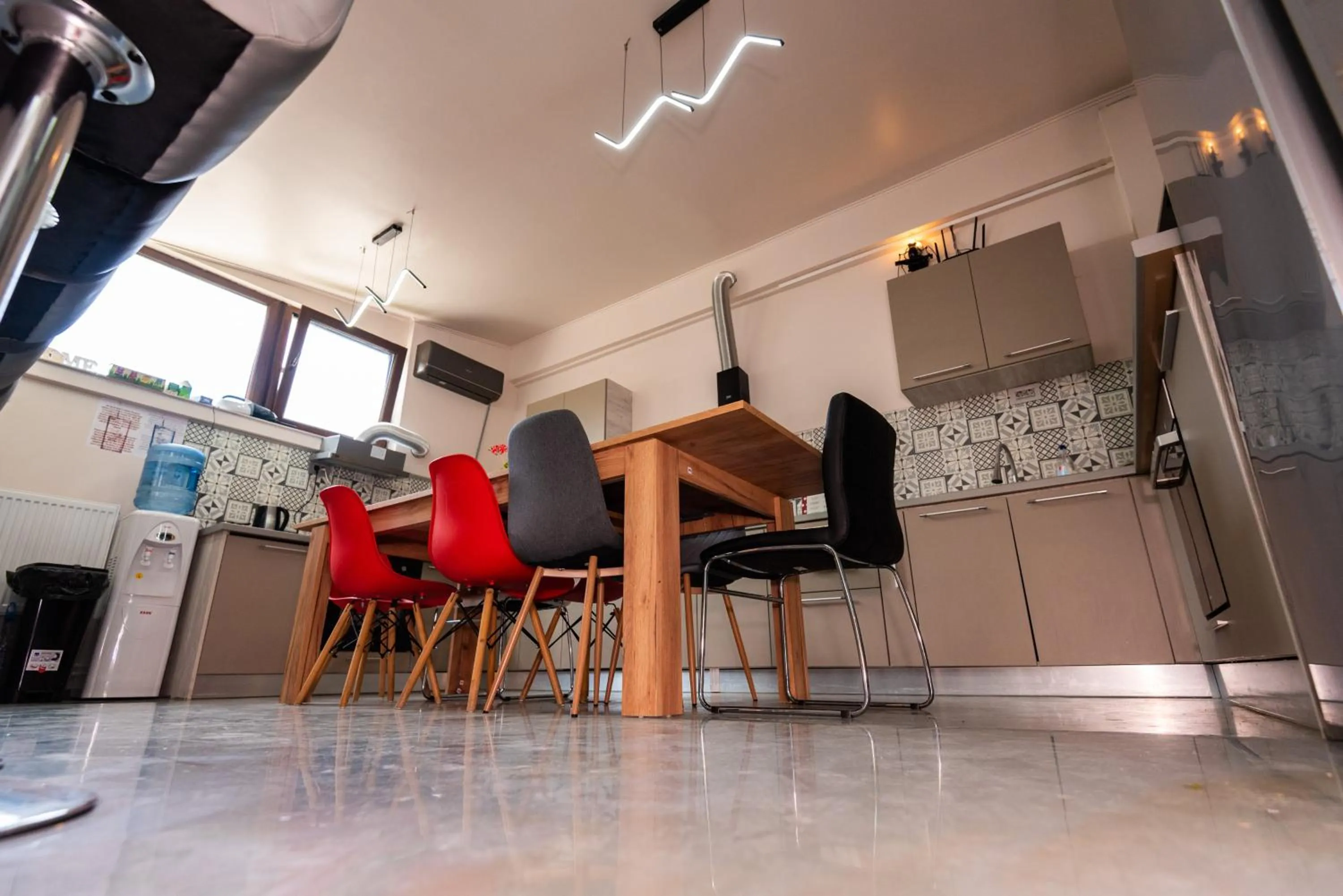 iVAVev IS US ByTheSea EforieSud