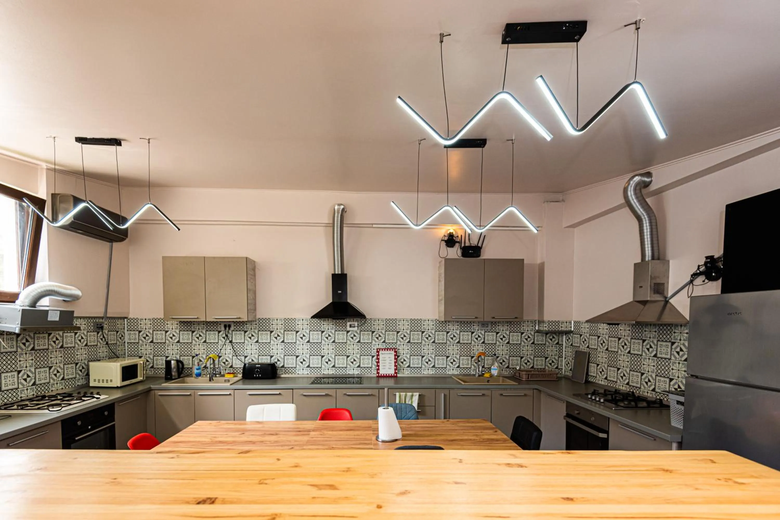 iVAVev IS US ByTheSea EforieSud