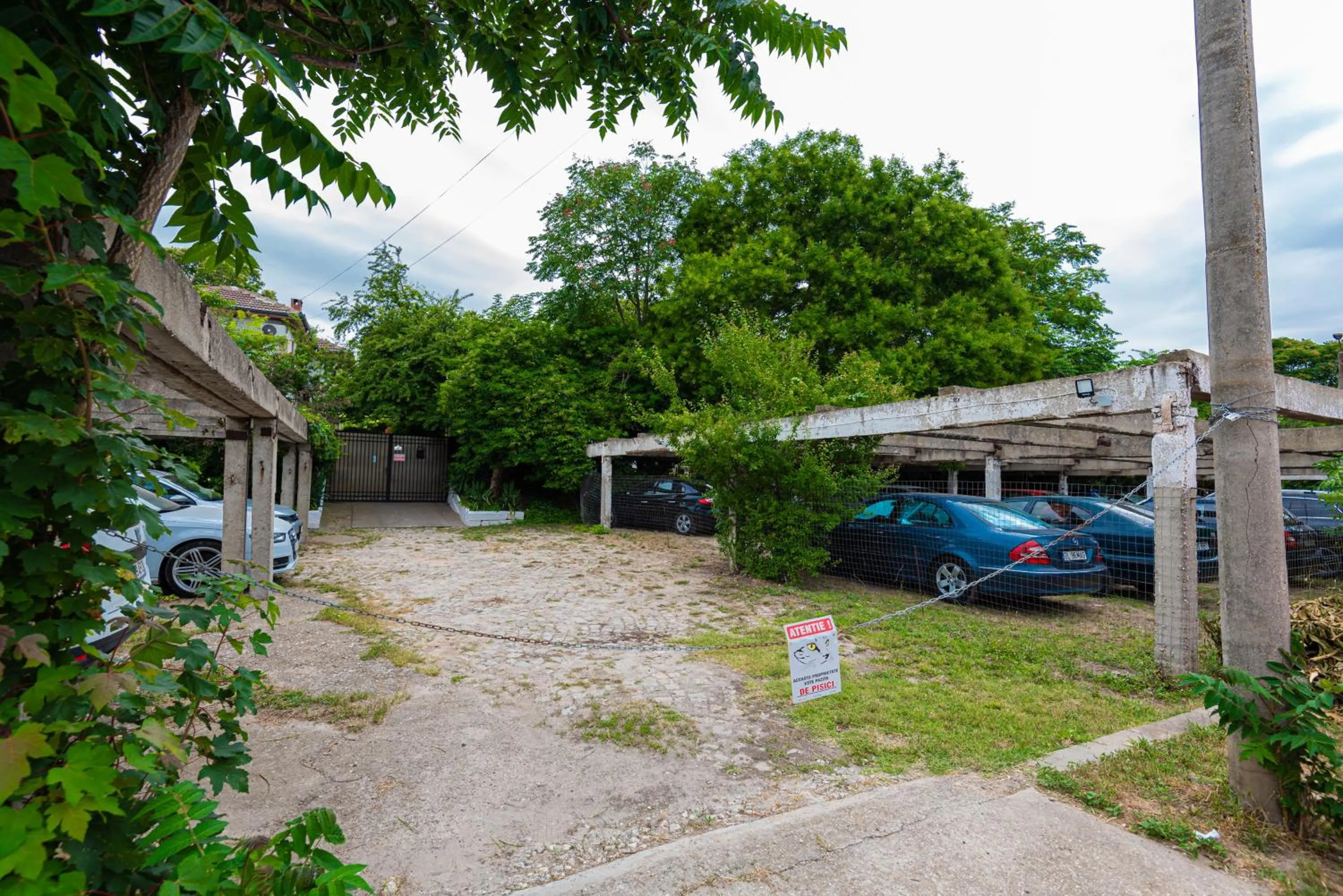 iVAVev IS US ByTheSea EforieSud