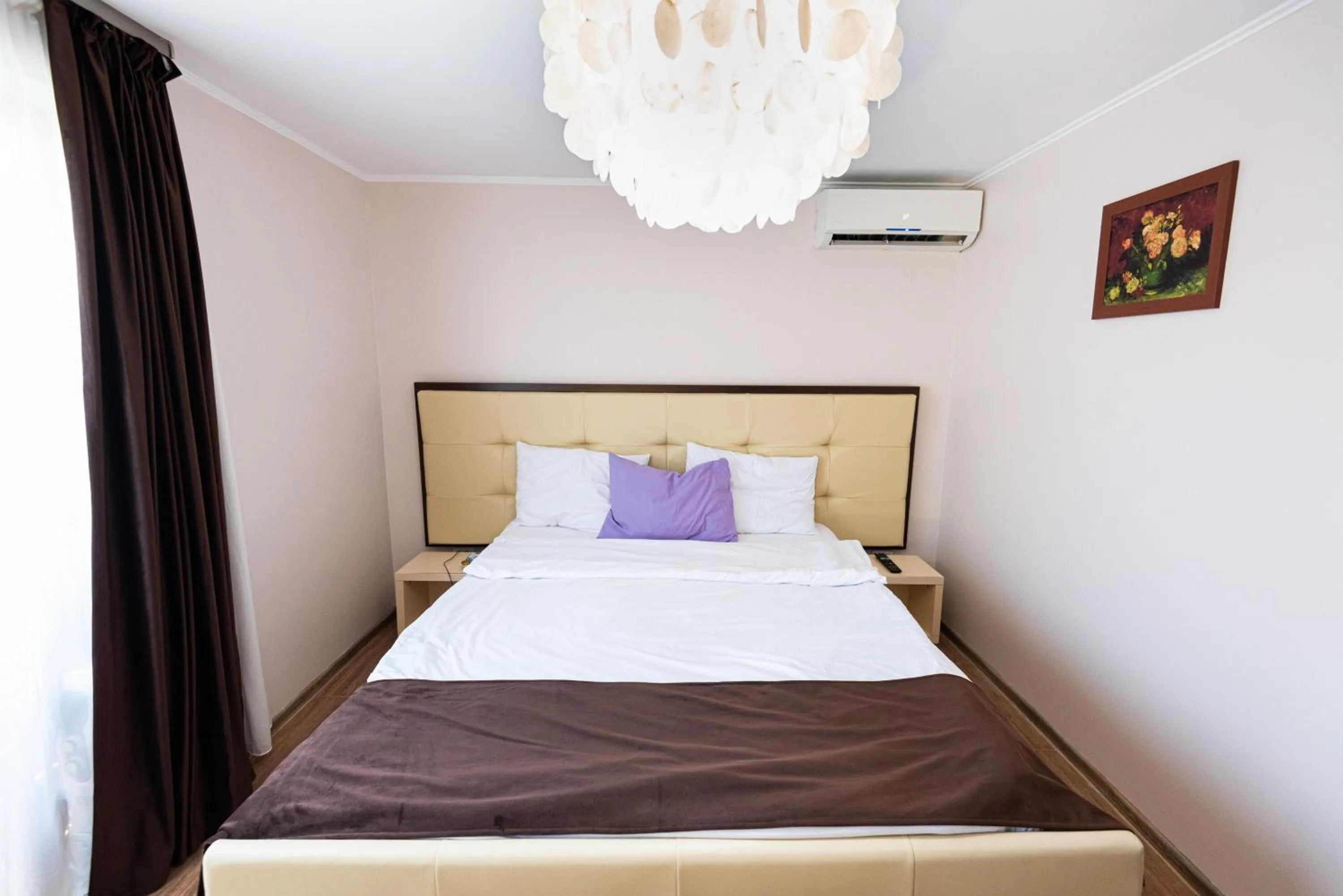 Bed in iVAVev IS US ByTheSea EforieSud