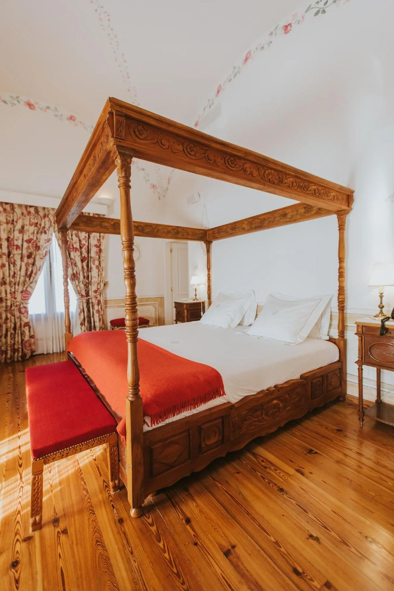 Bedroom, Bed in El Colibri - Relais & Châteaux