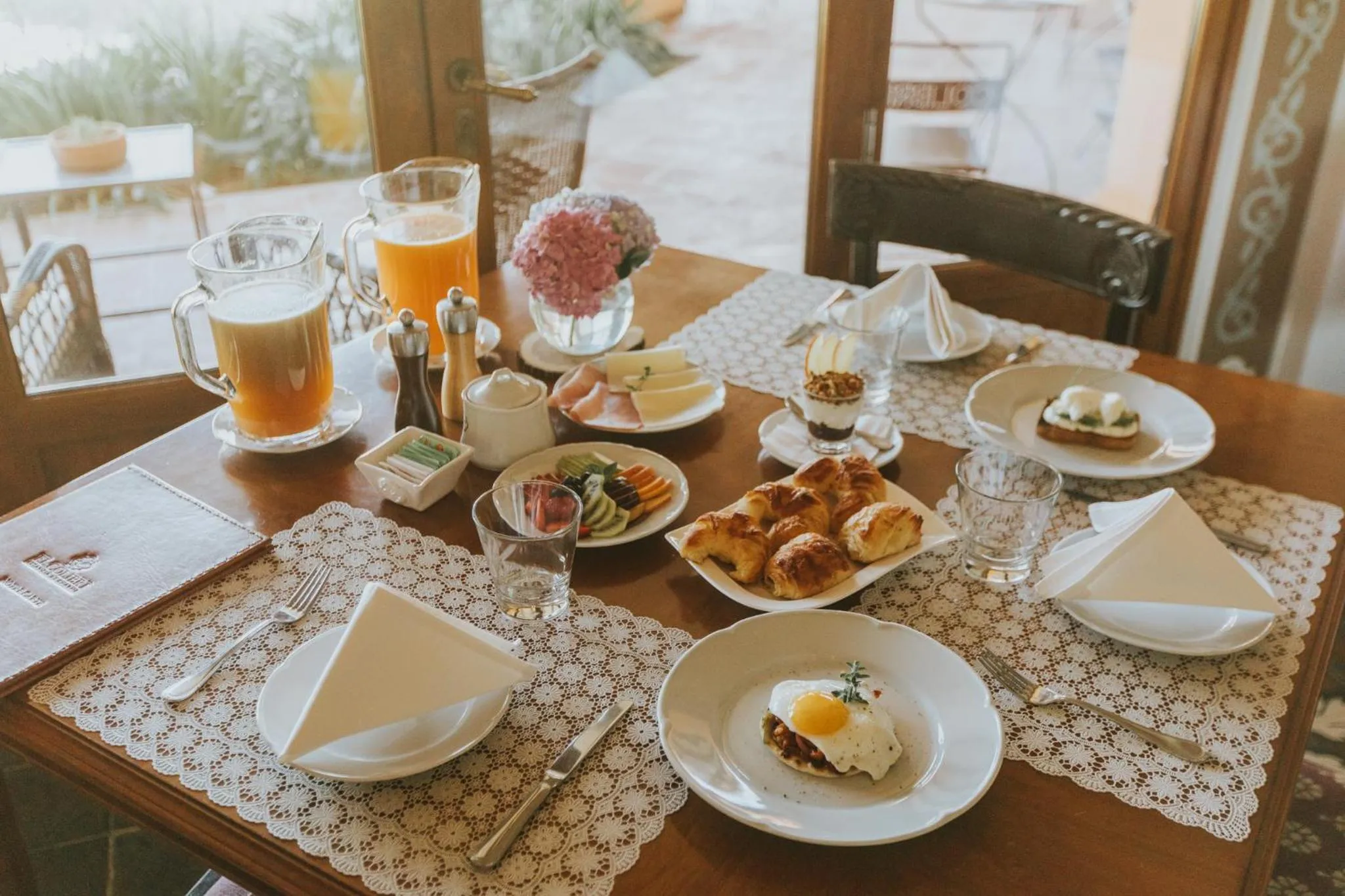 Continental breakfast in El Colibri - Relais & Châteaux