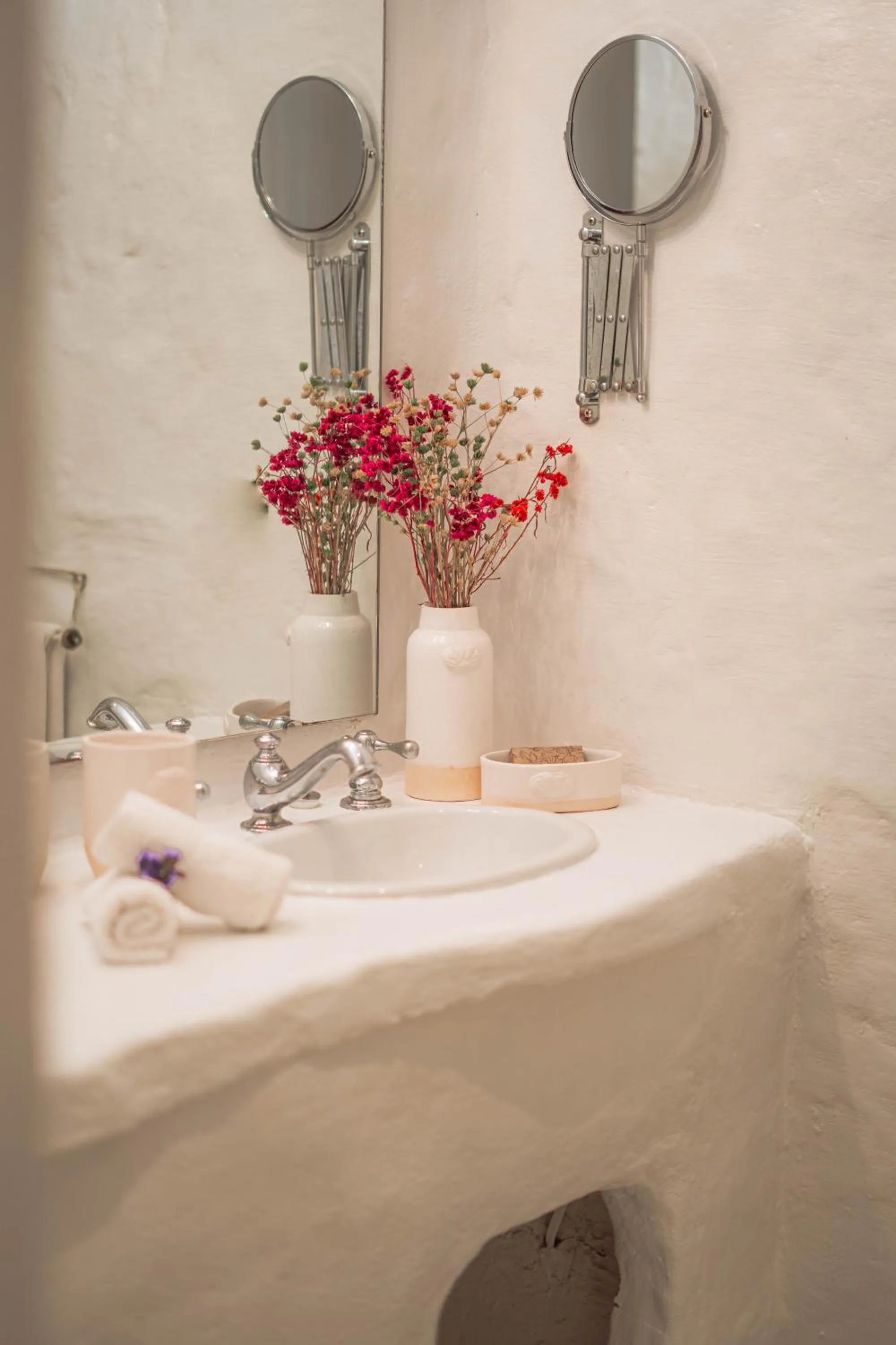 Bathroom in House of Jasmines Relais & Châteaux