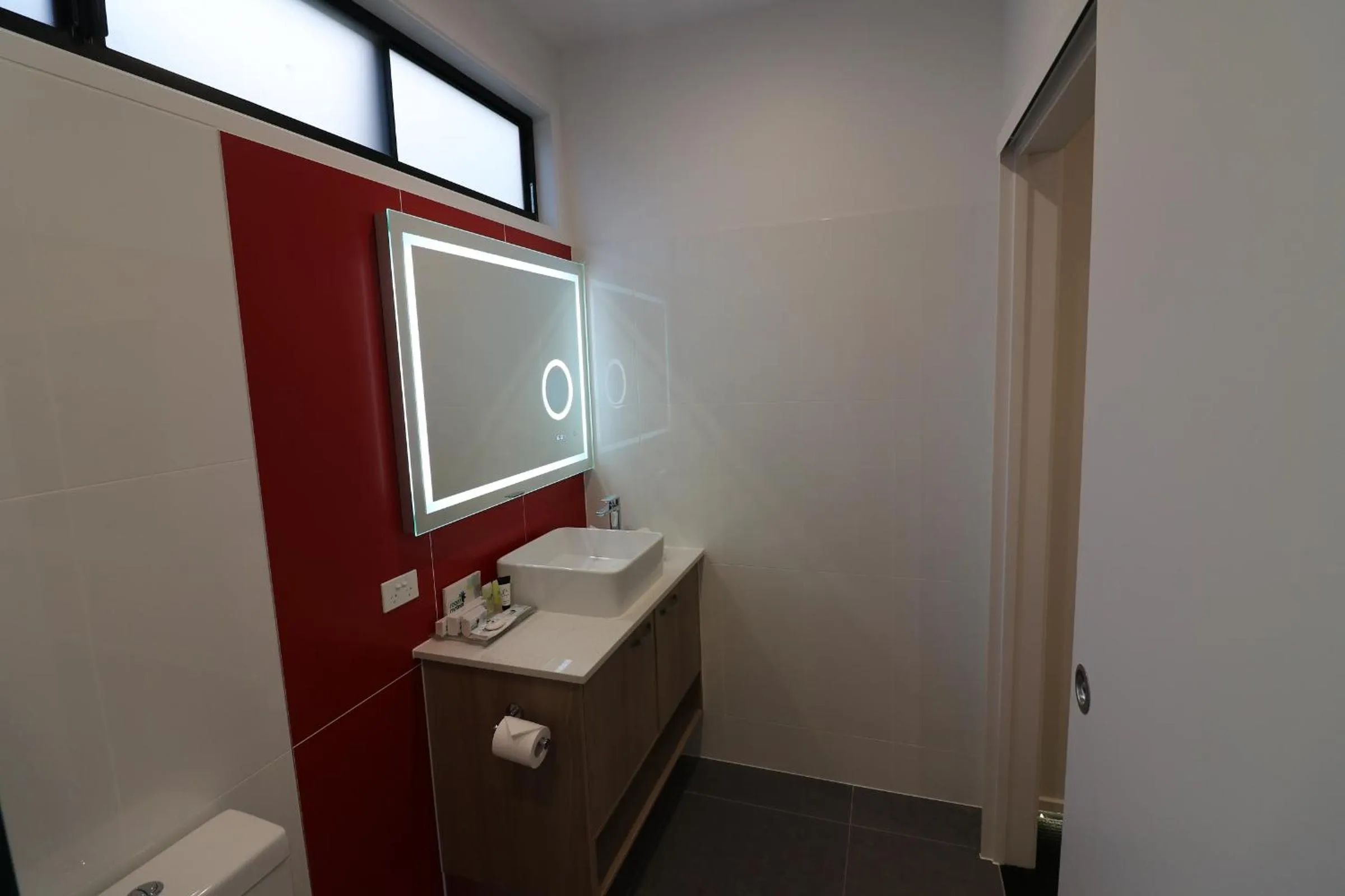 Bathroom in Room Motels Kingaroy