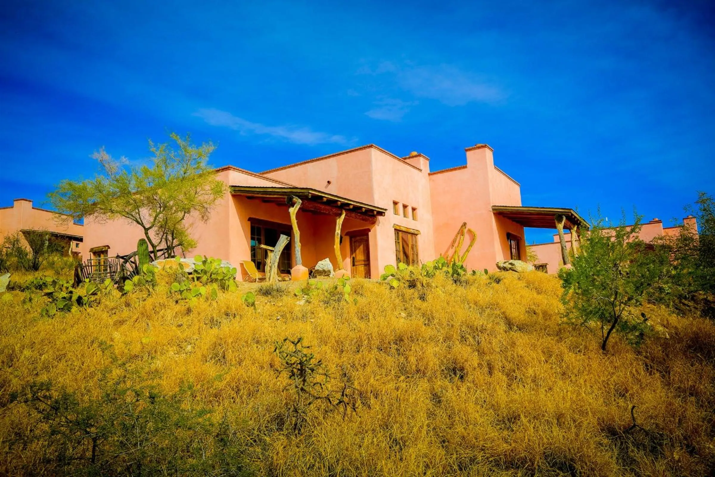 Property building in Tanque Verde Guest Ranch