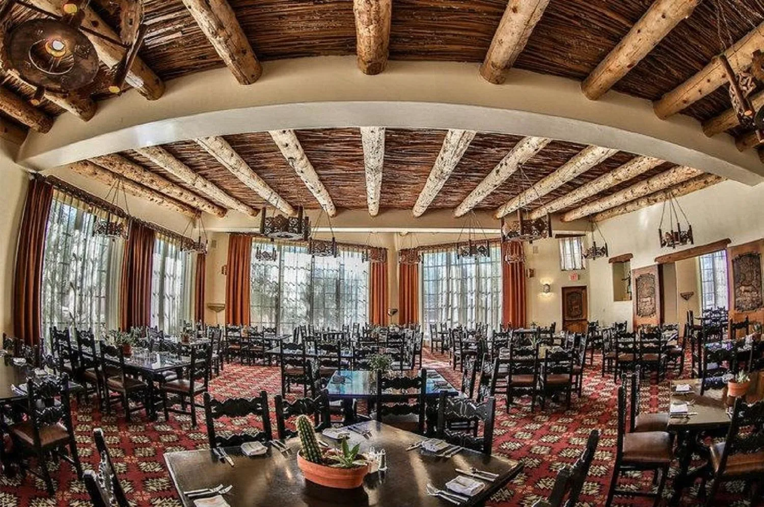 Restaurant/places to eat in Tanque Verde Guest Ranch