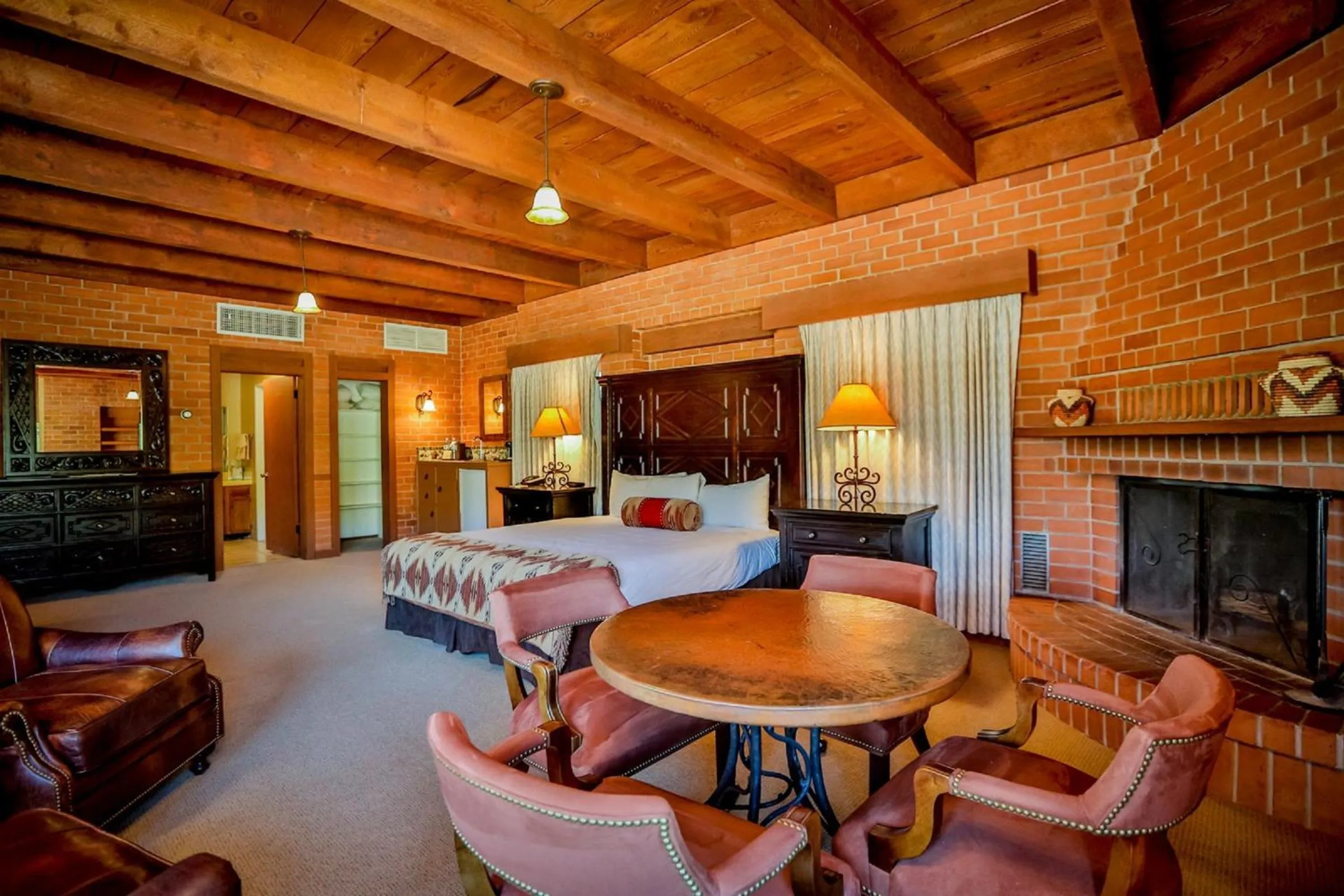 Photo of the whole room in Tanque Verde Guest Ranch