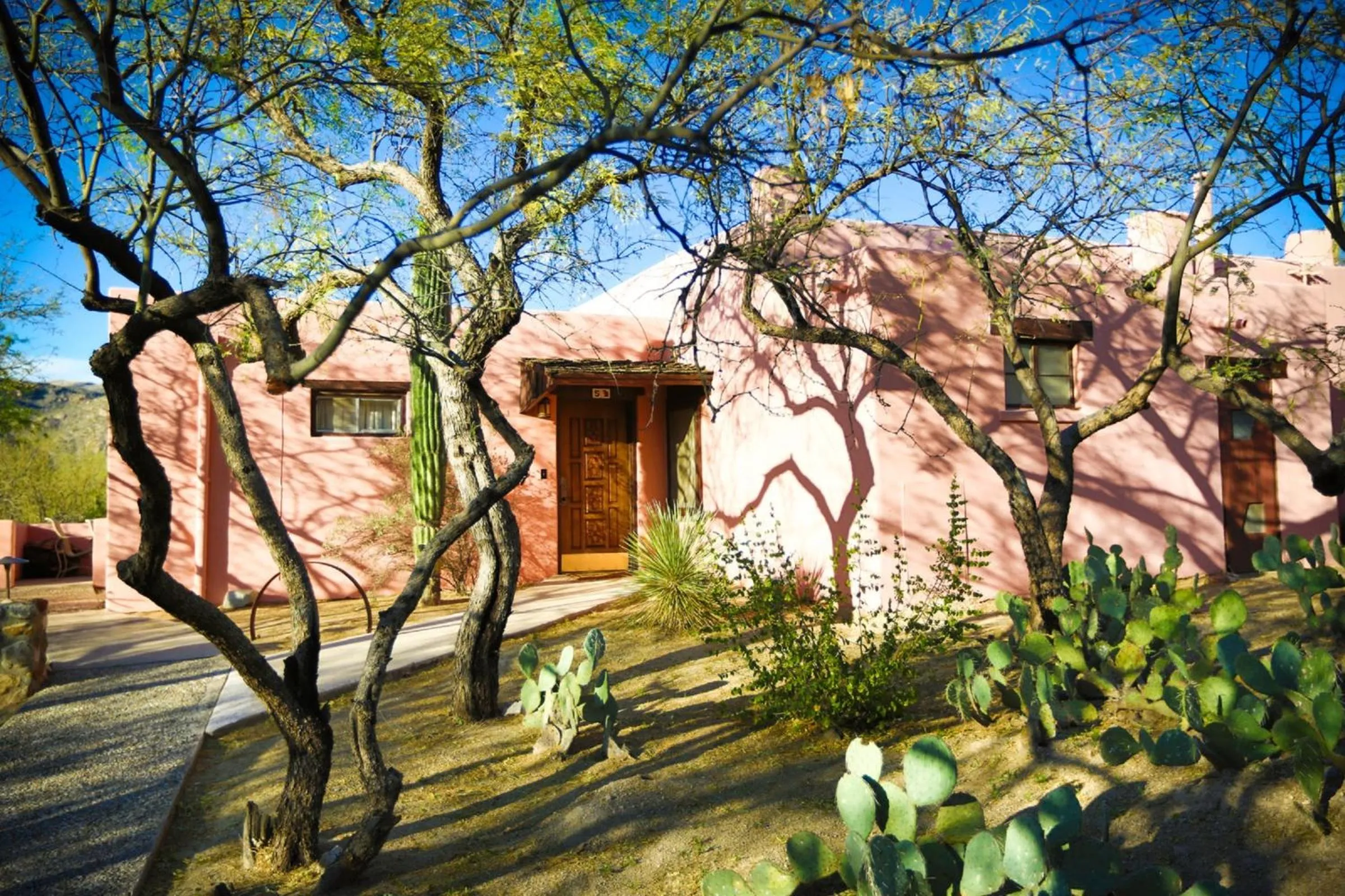 Property building in Tanque Verde Guest Ranch