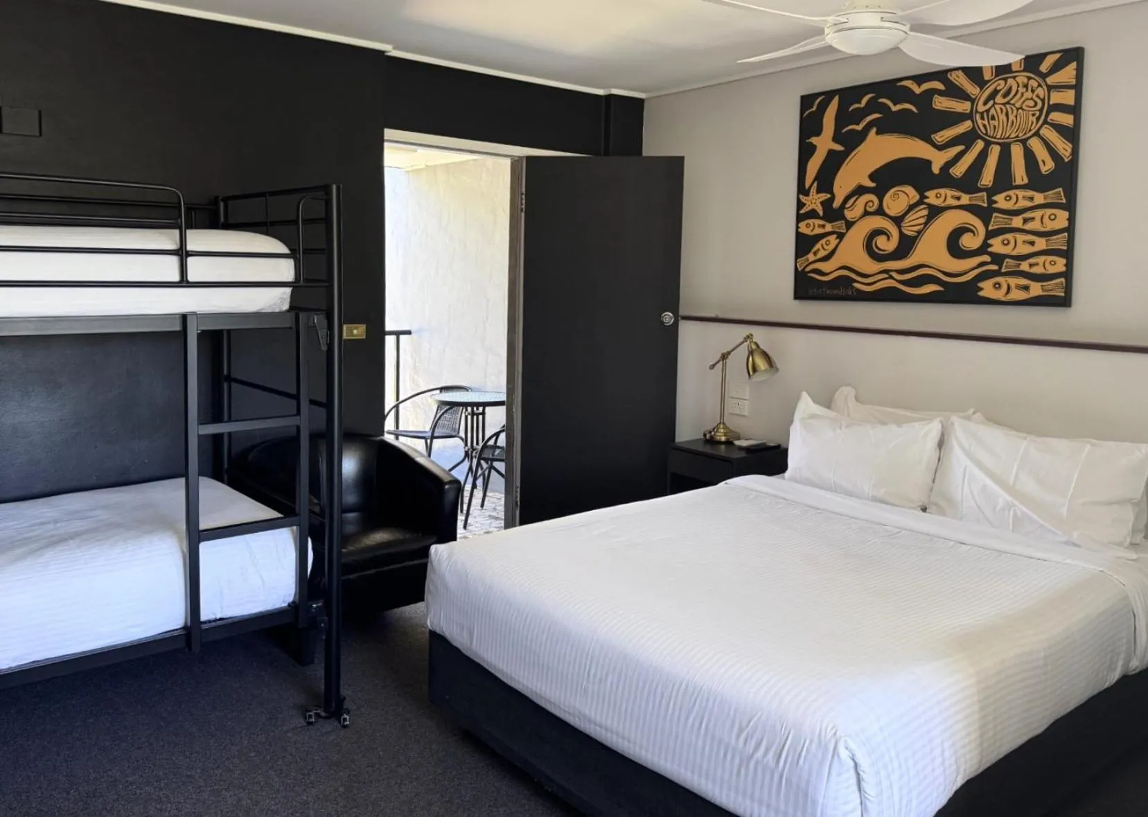 Bed in Matador Motor Inn