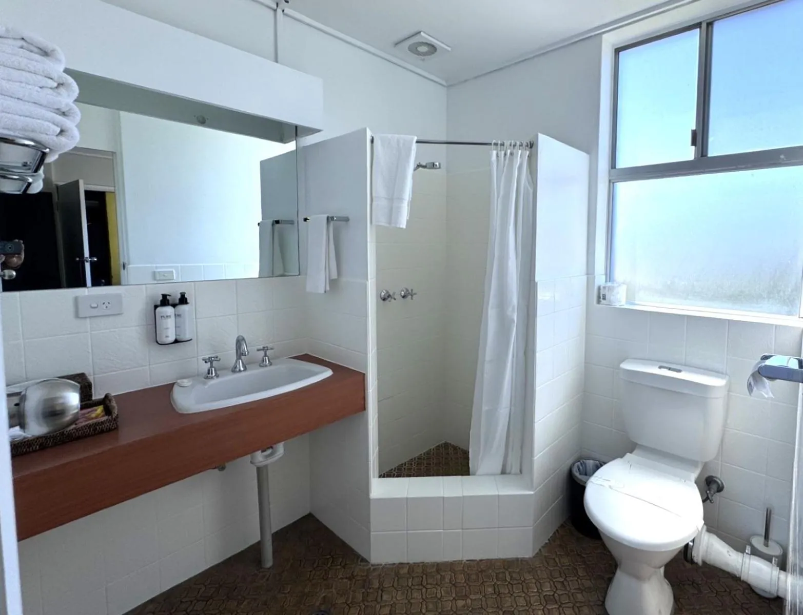 Bathroom in Matador Motor Inn