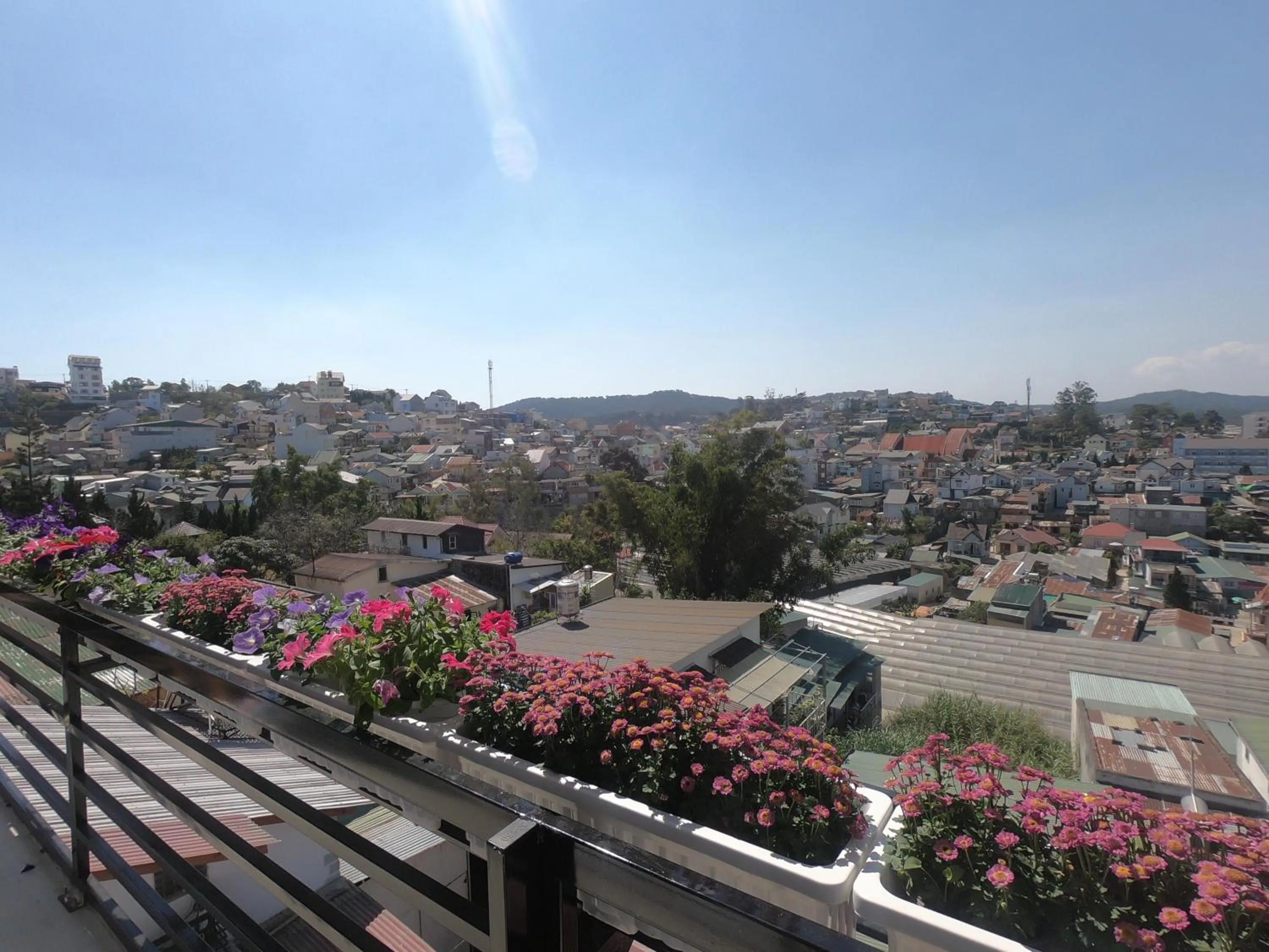 Balcony/Terrace in Ha Khoa Hotel Dalat