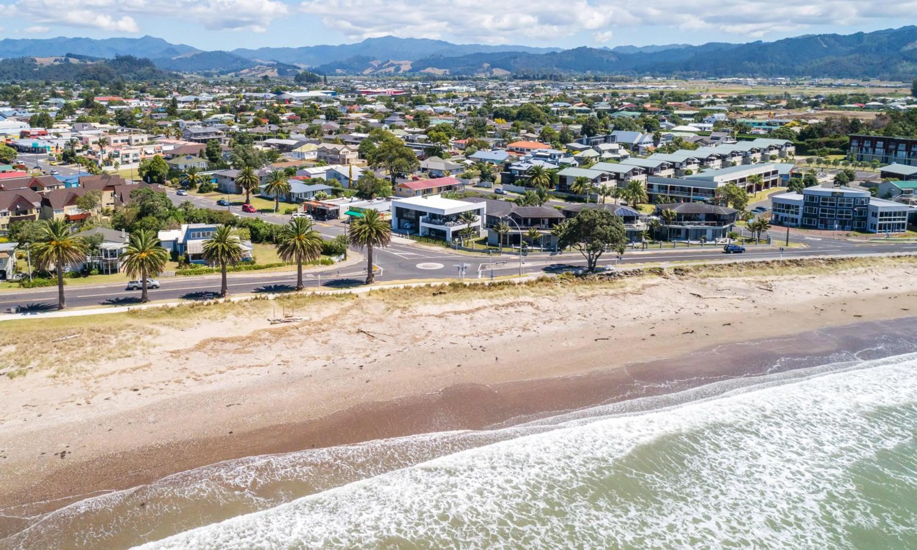 Beach in Waters Edge B&B