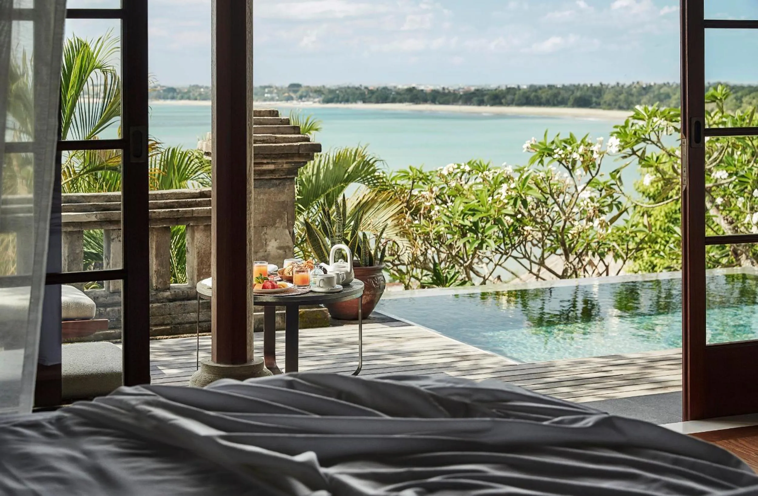 Bed in Four Seasons Resort Bali at Jimbaran Bay