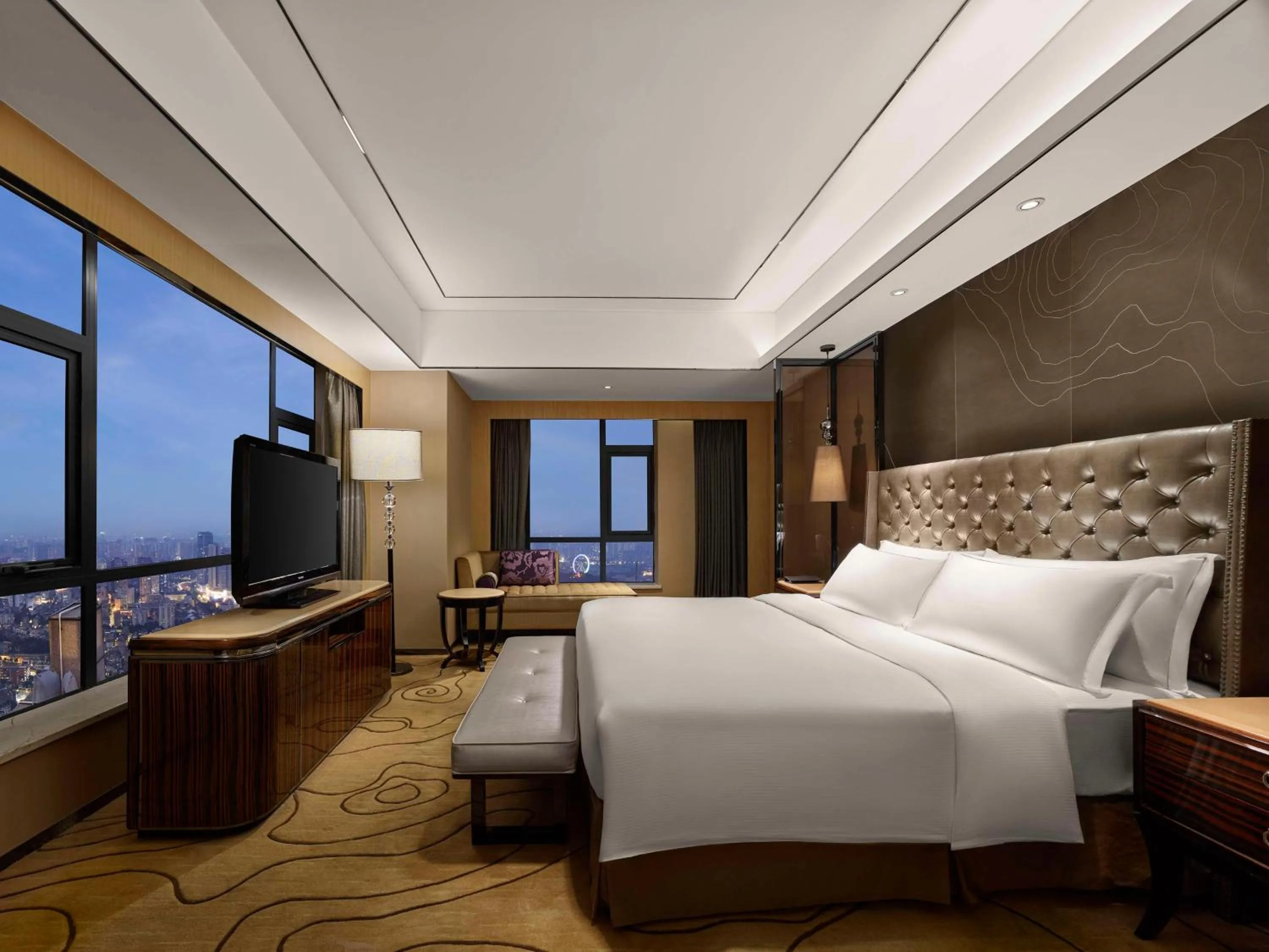 Bedroom, Bed in Hilton Zhongshan Downtown